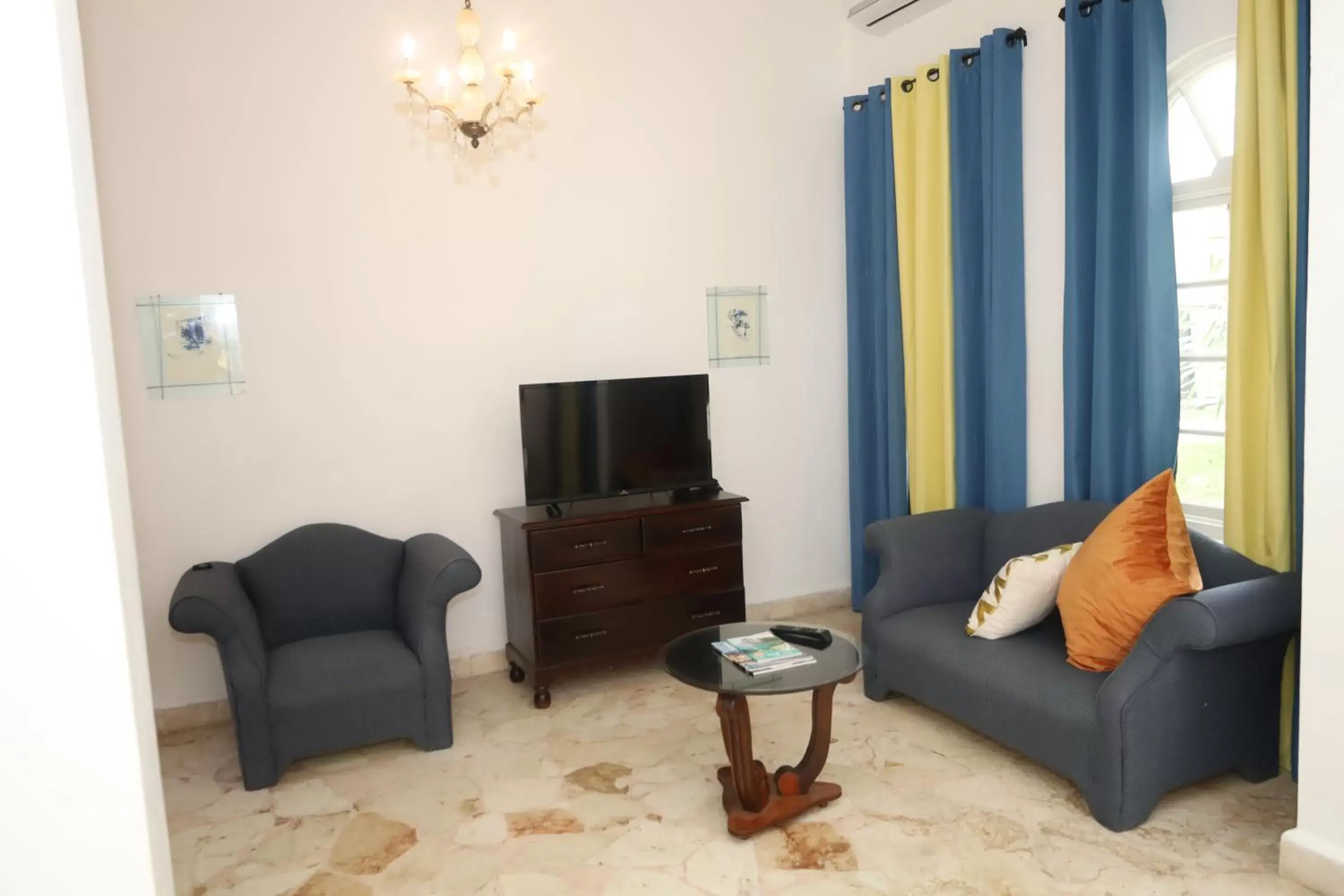 Living room, Seating Area in Jamaica Palace Hotel