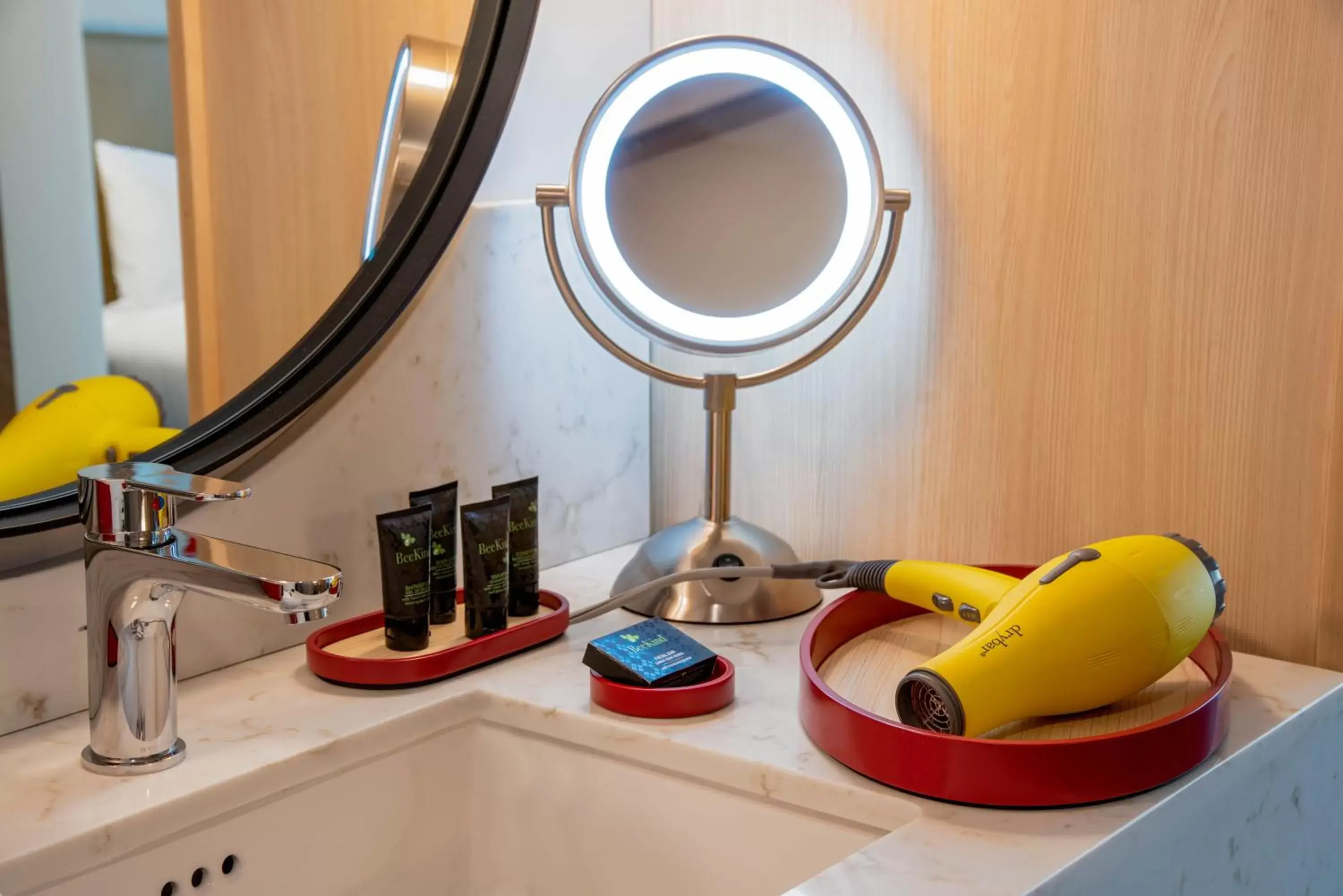 King Room with City View in Hyatt Centric Downtown Portland King Room with City View in Hyatt Centric Downtown Portland