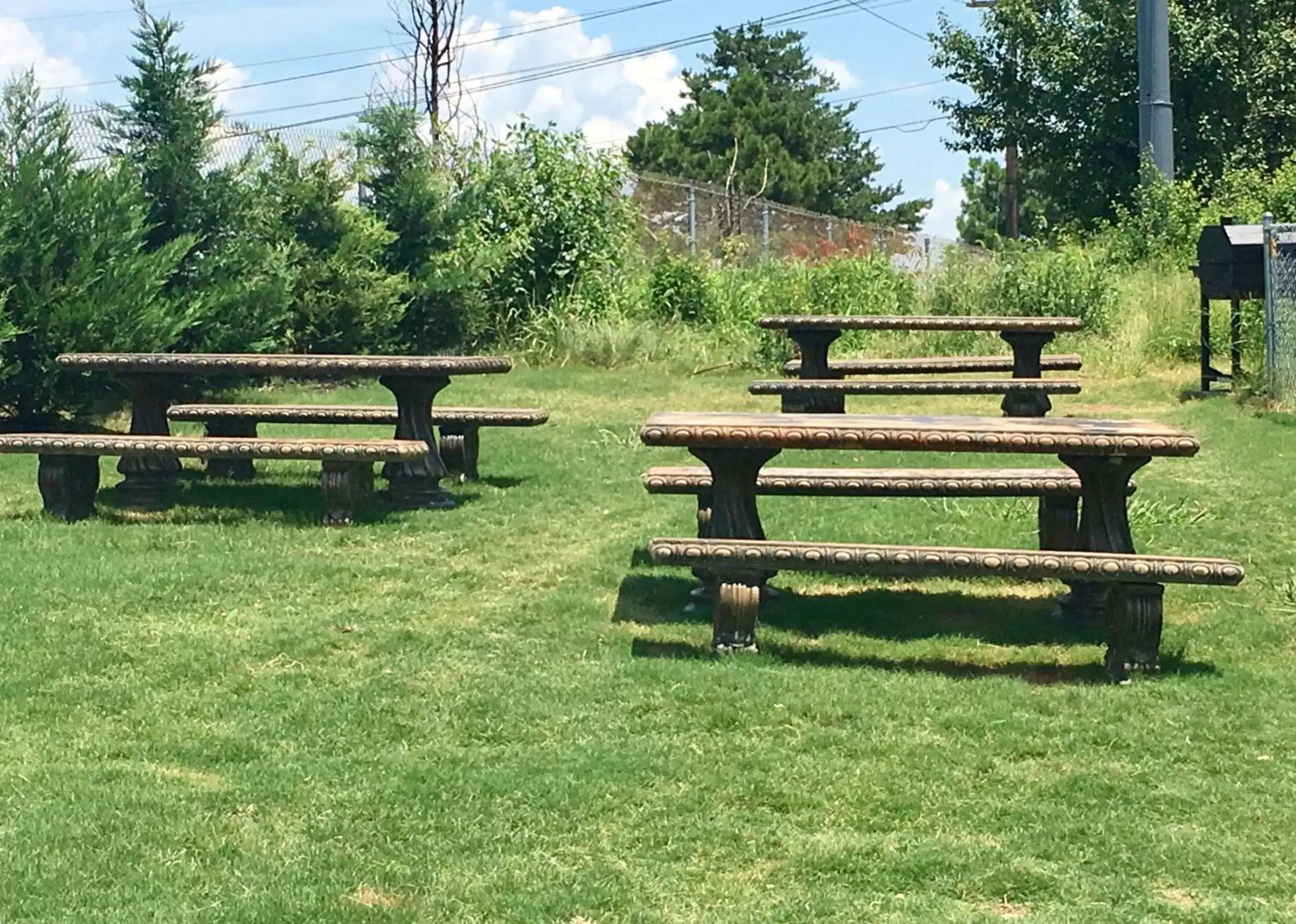 On site, Garden in Best Western Greenville Airport