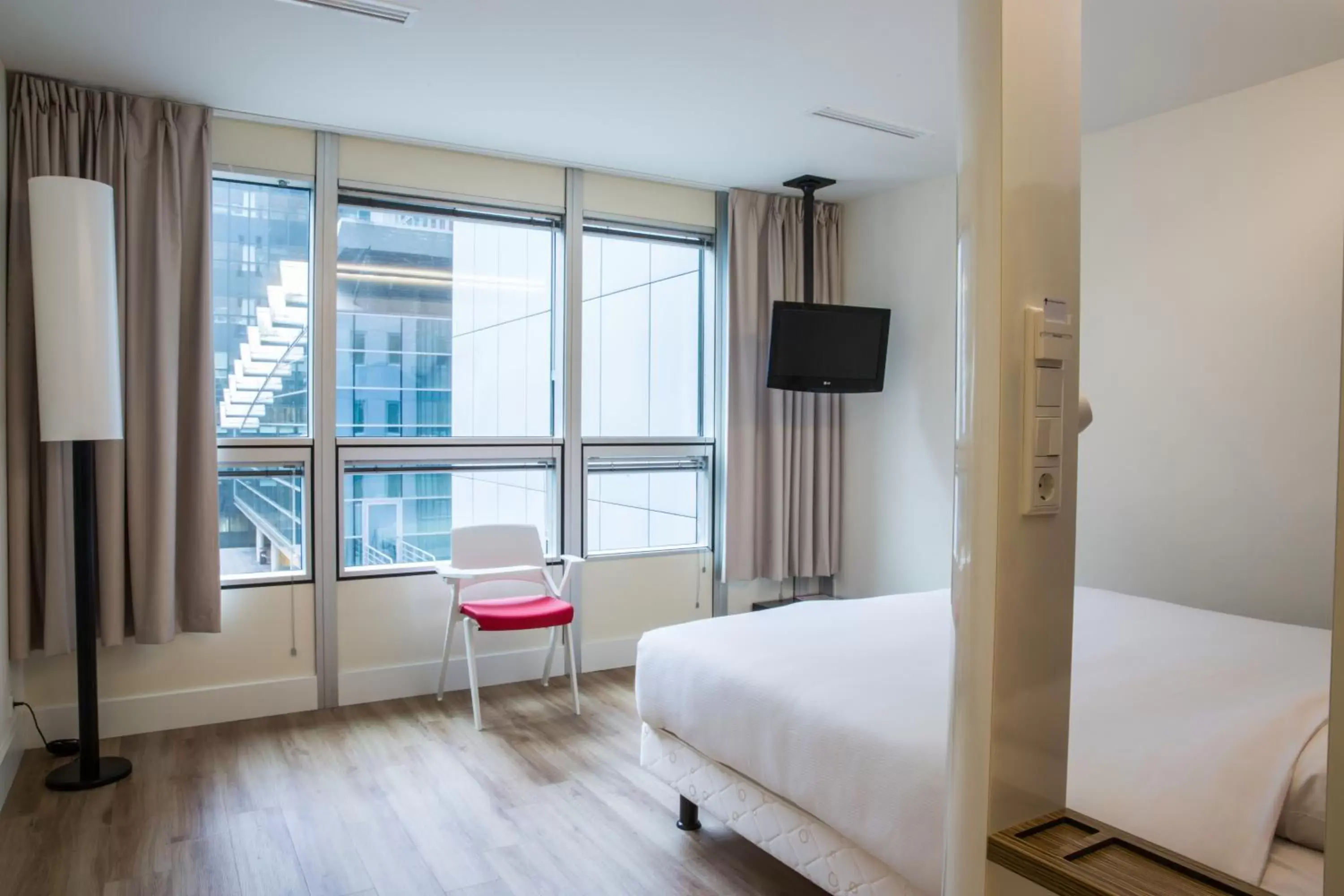 Bedroom, Bed in Qbic Amsterdam WTC