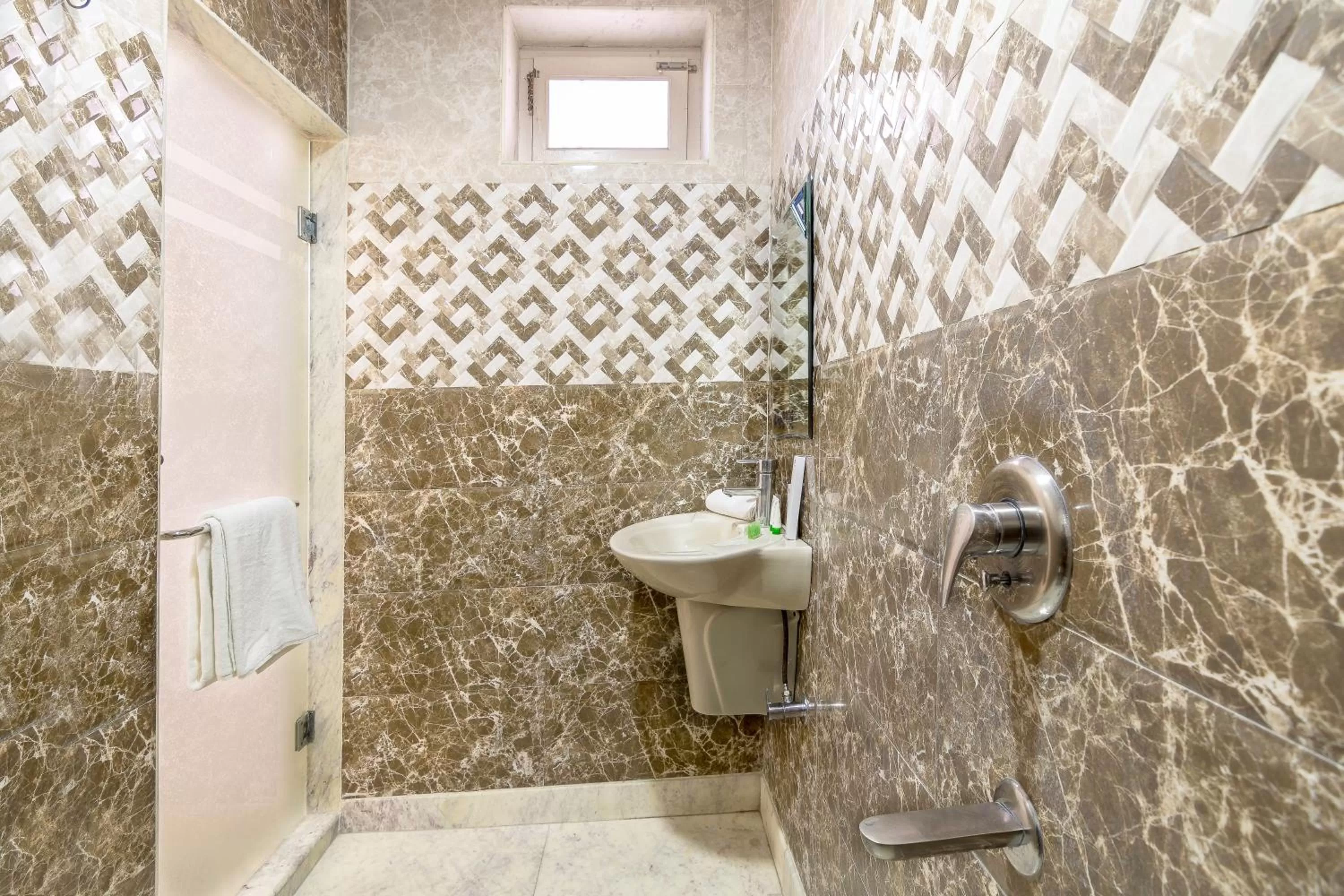 Bathroom in Natraj Yes Please -New Delhi