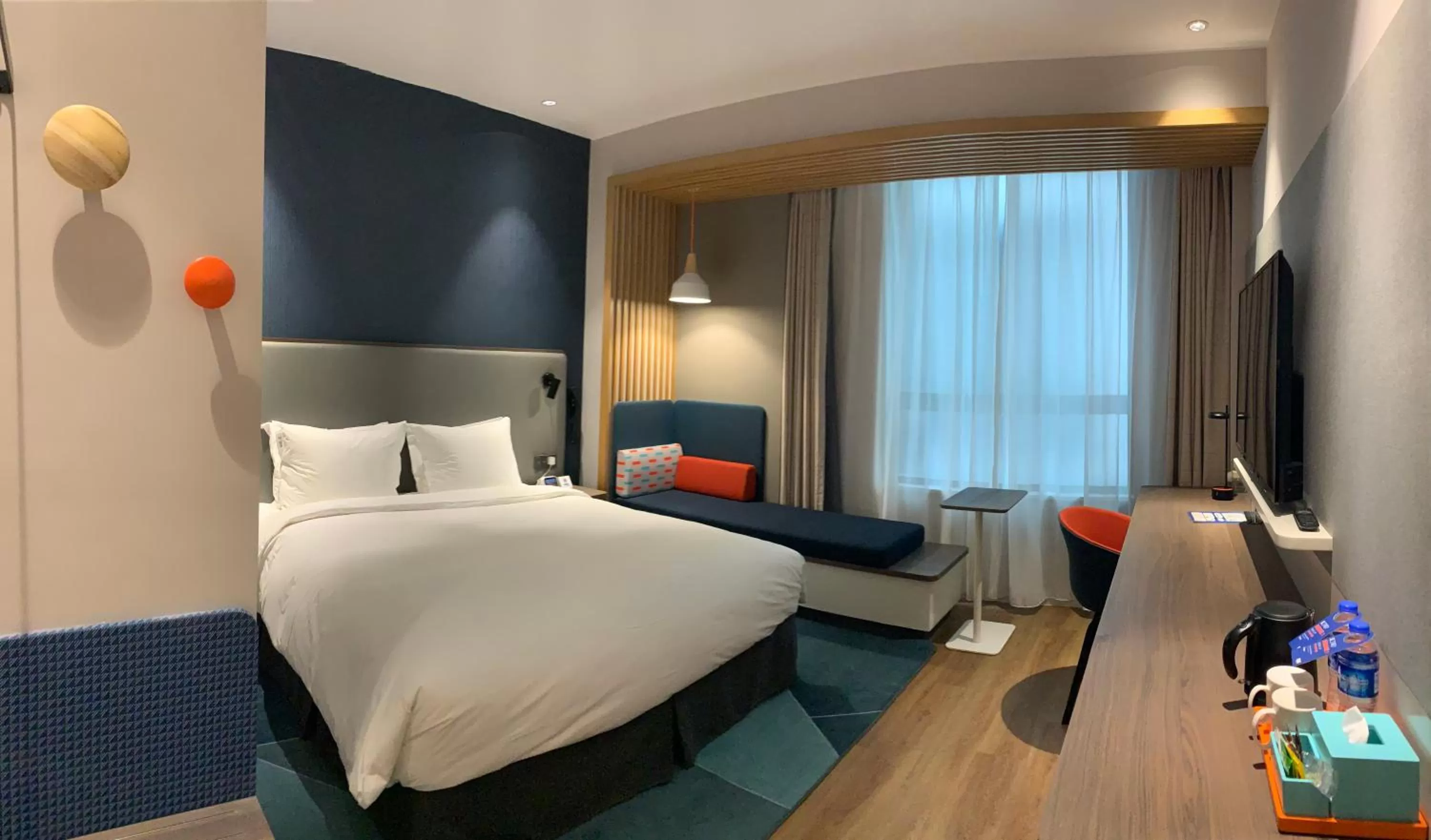Bed in Holiday Inn Express Shanghai Kangqiao by IHG