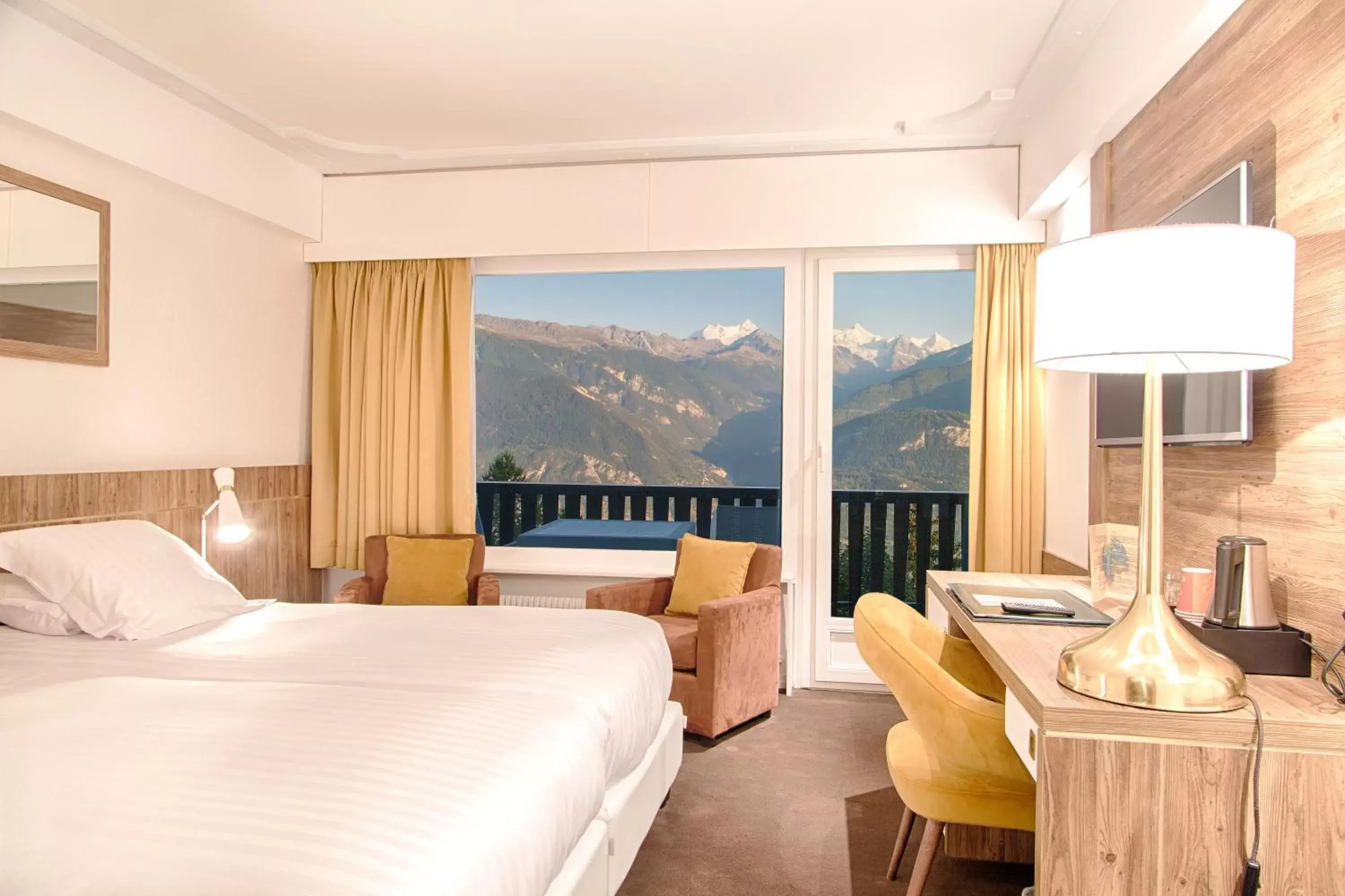 Bedroom, Mountain View in Hotel-Restaurant Le Mont Paisible, Crans-Montana