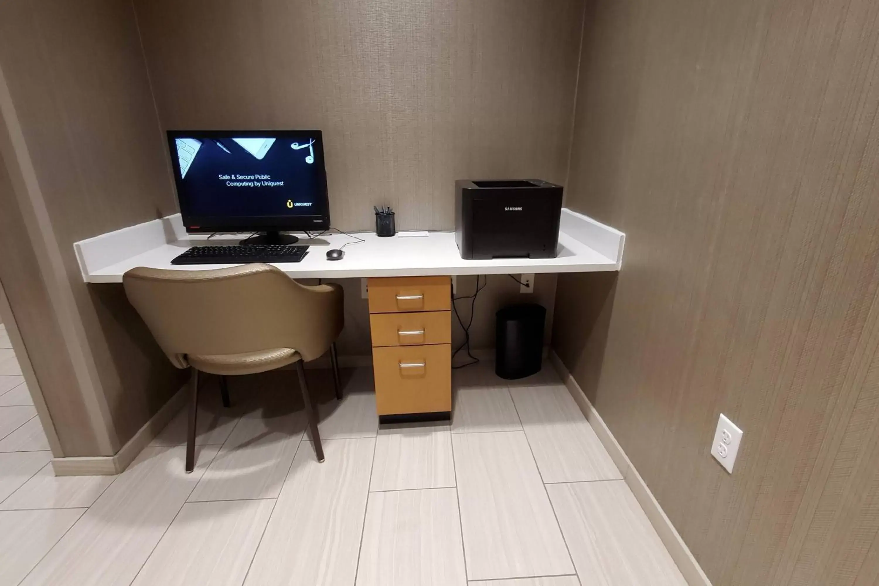 Business facilities, TV/Entertainment Center in SpringHill Suites by Marriott Columbia