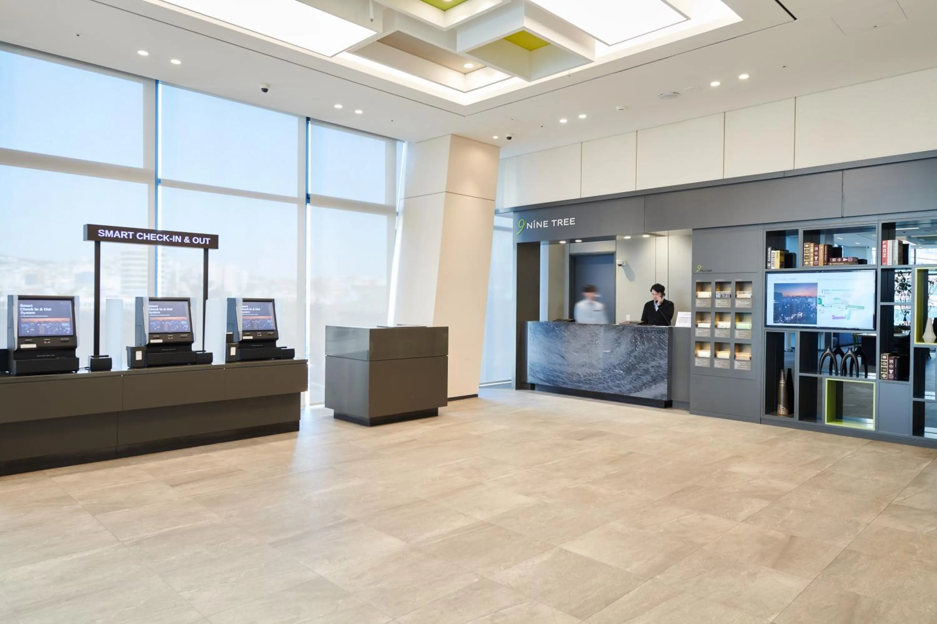 Lobby or reception in Nine Tree by Parnas Seoul Dongdaemun
