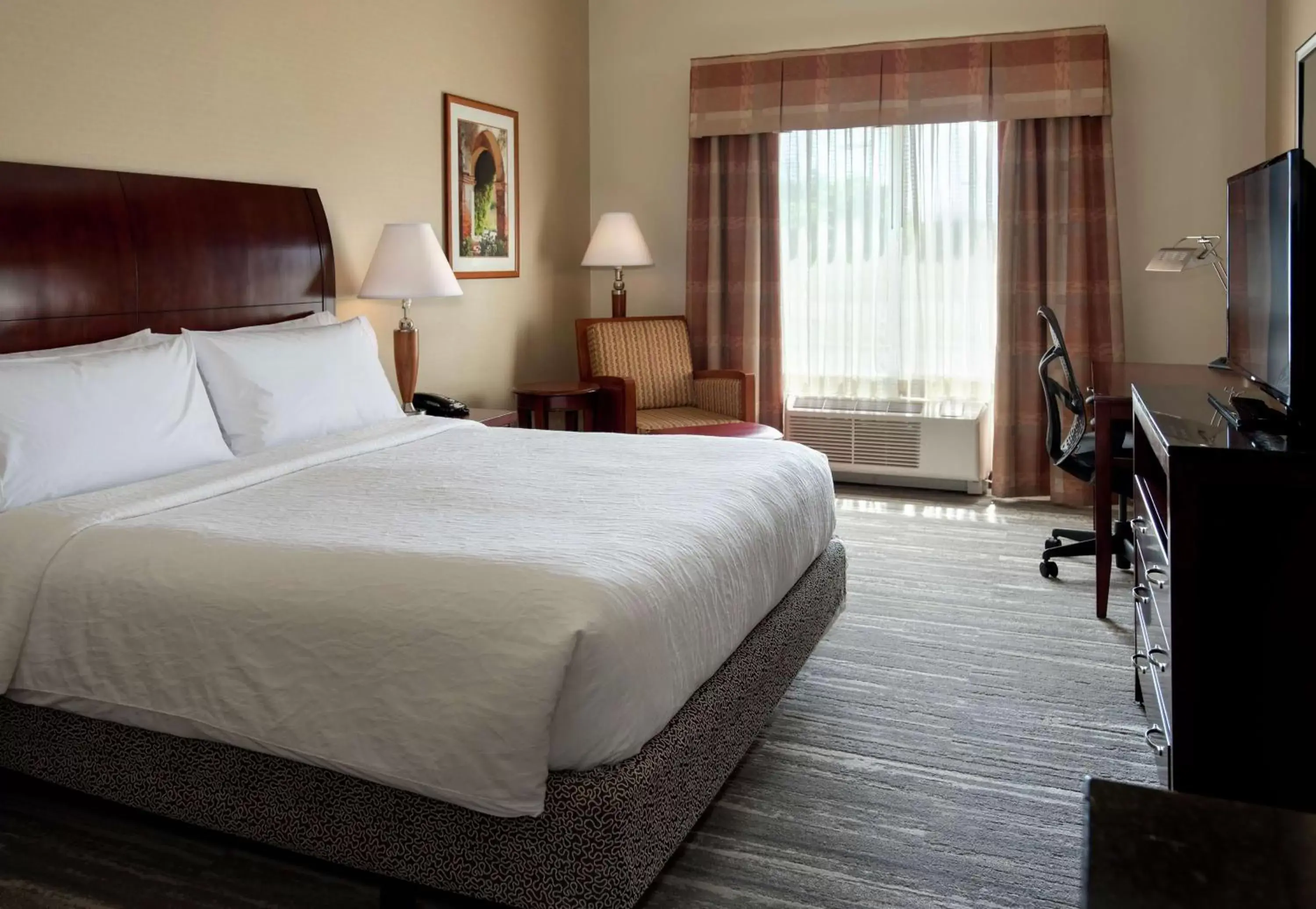 Bed in Hilton Garden Inn Riverhead
