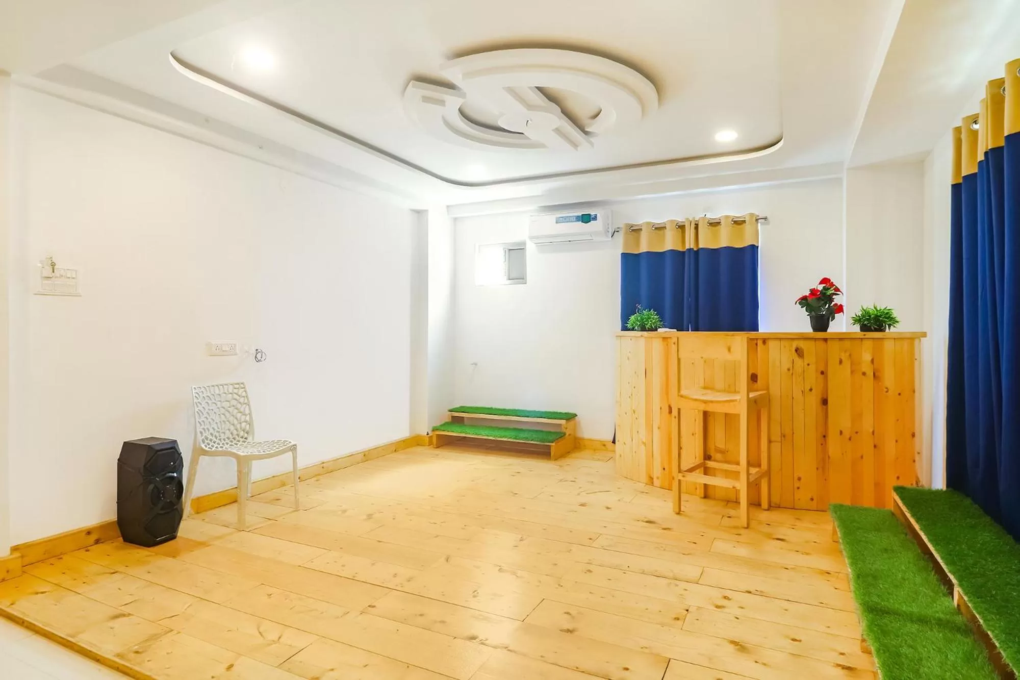 Lobby or reception in FabHotel Green Leaf