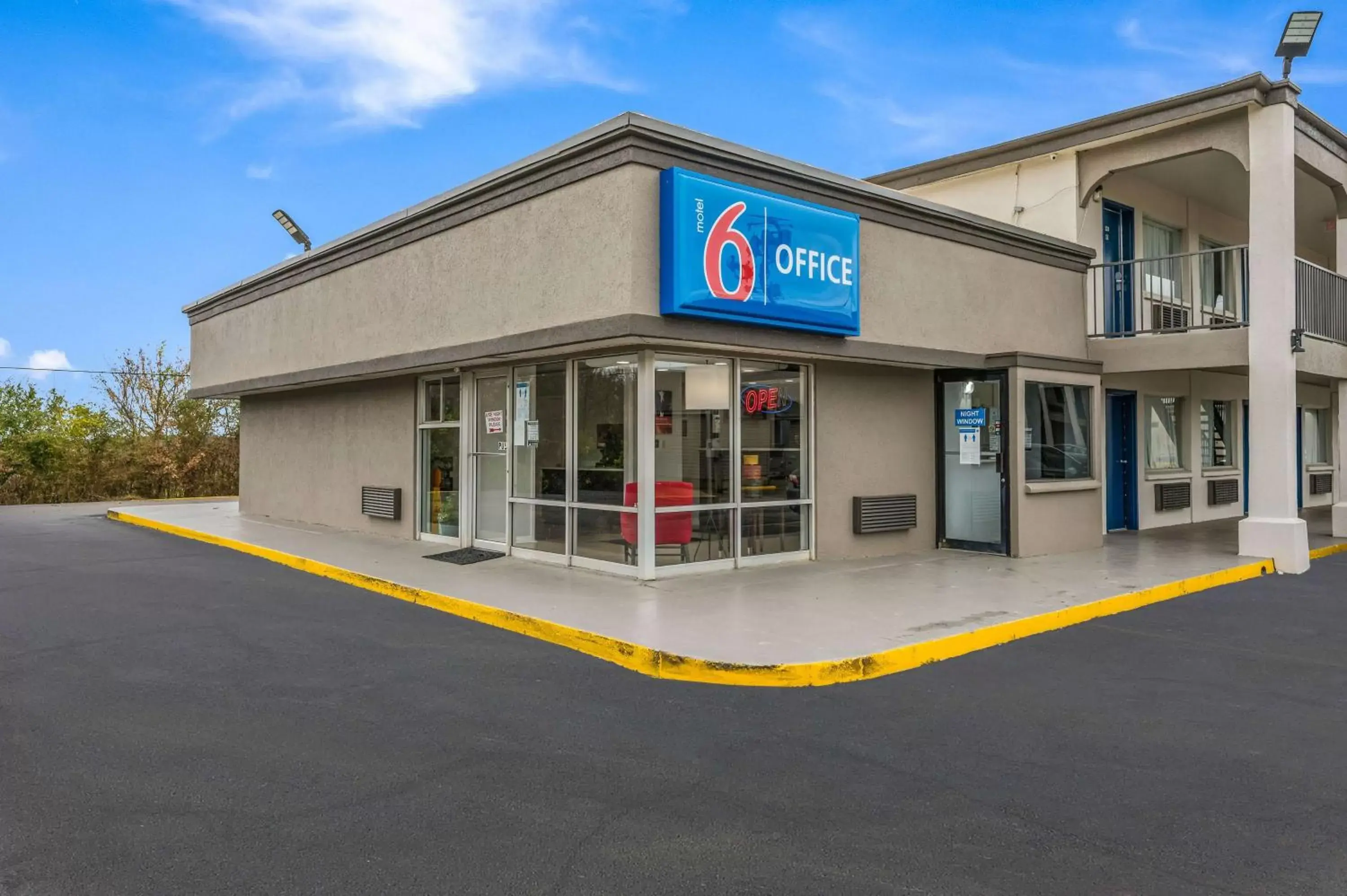 Property building in Motel 6-Tupelo, MS - Downtown