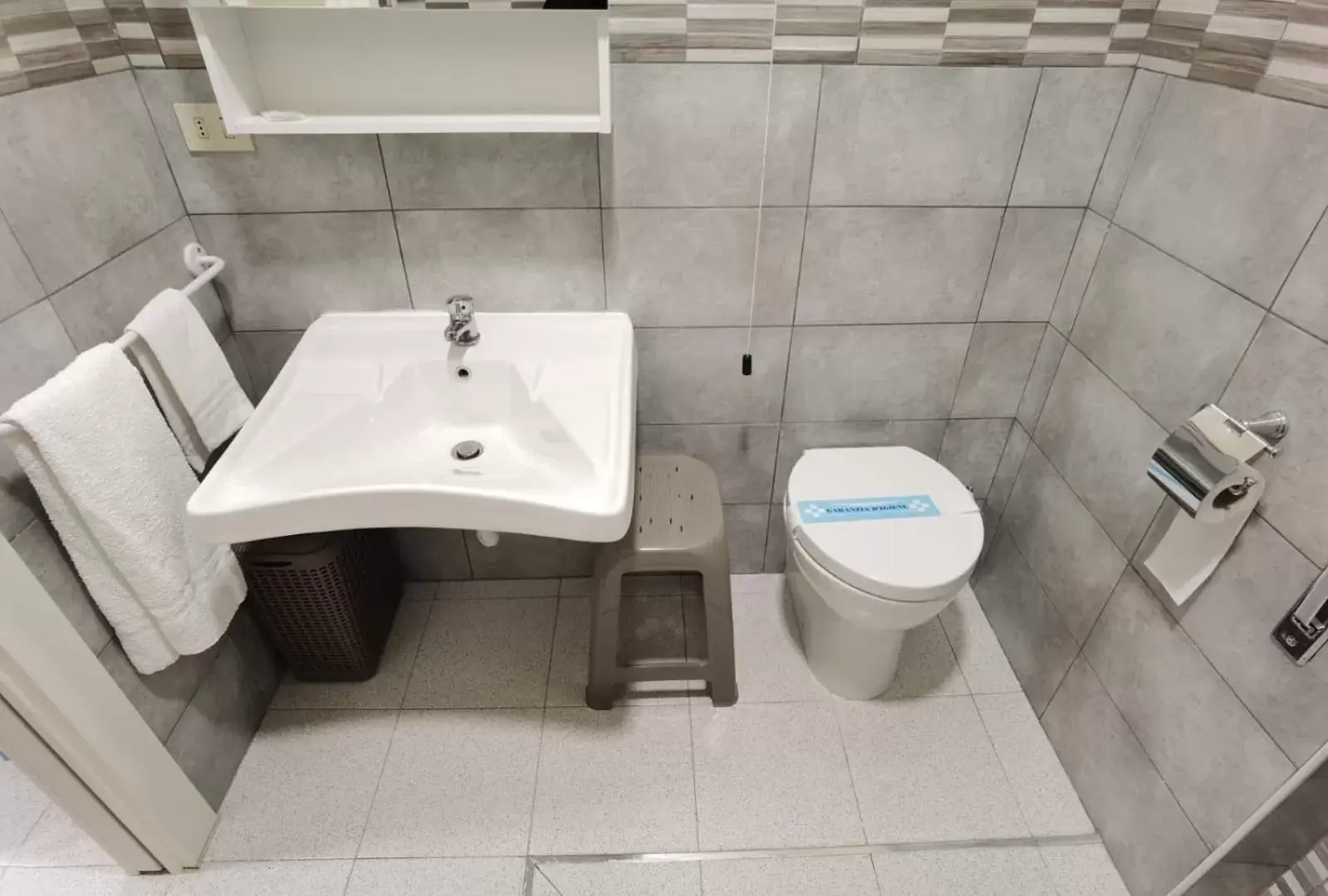 Bathroom in Hotel Marconi