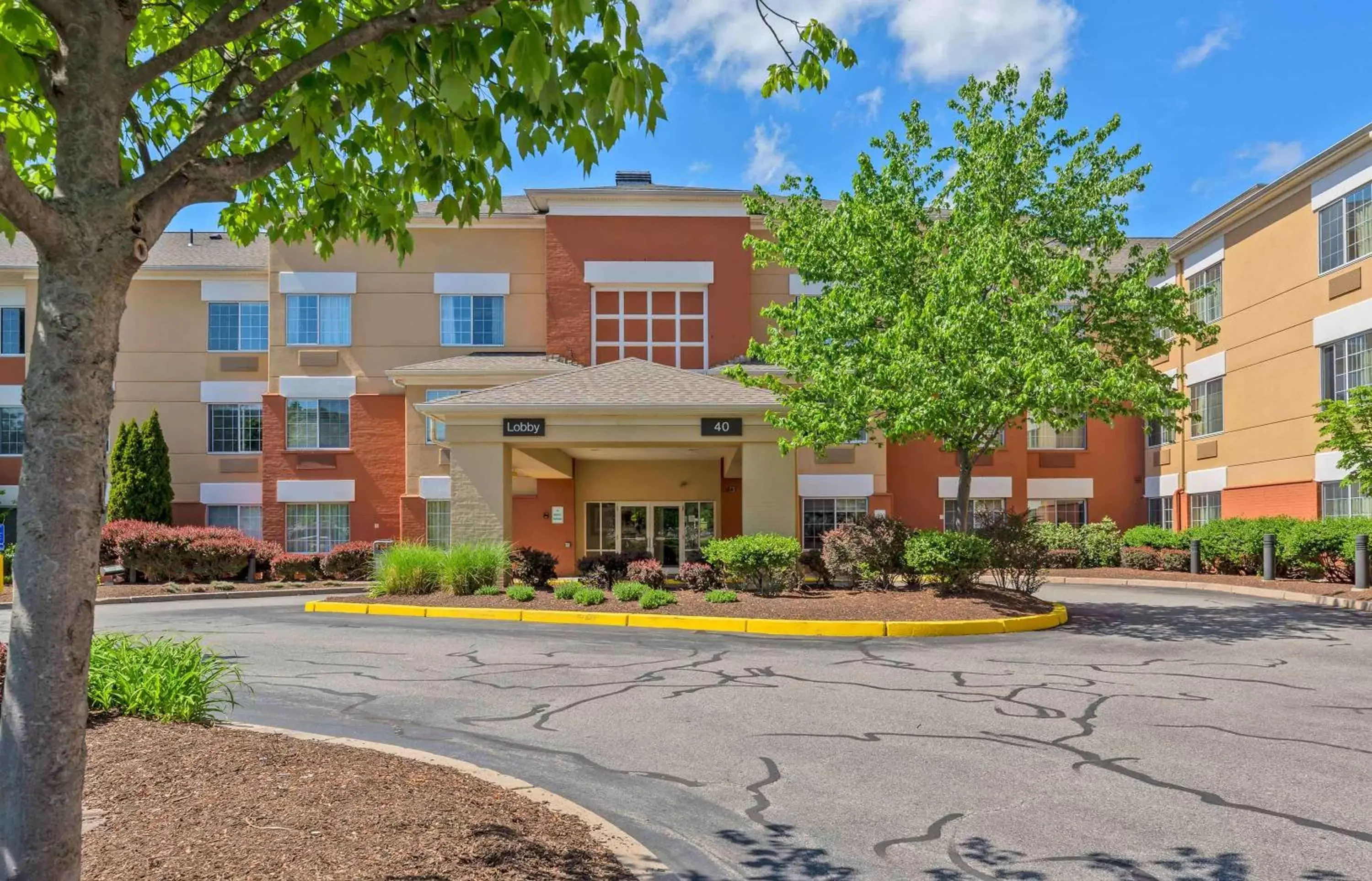 Property Building in Extended Stay America Suites - Boston - Burlington