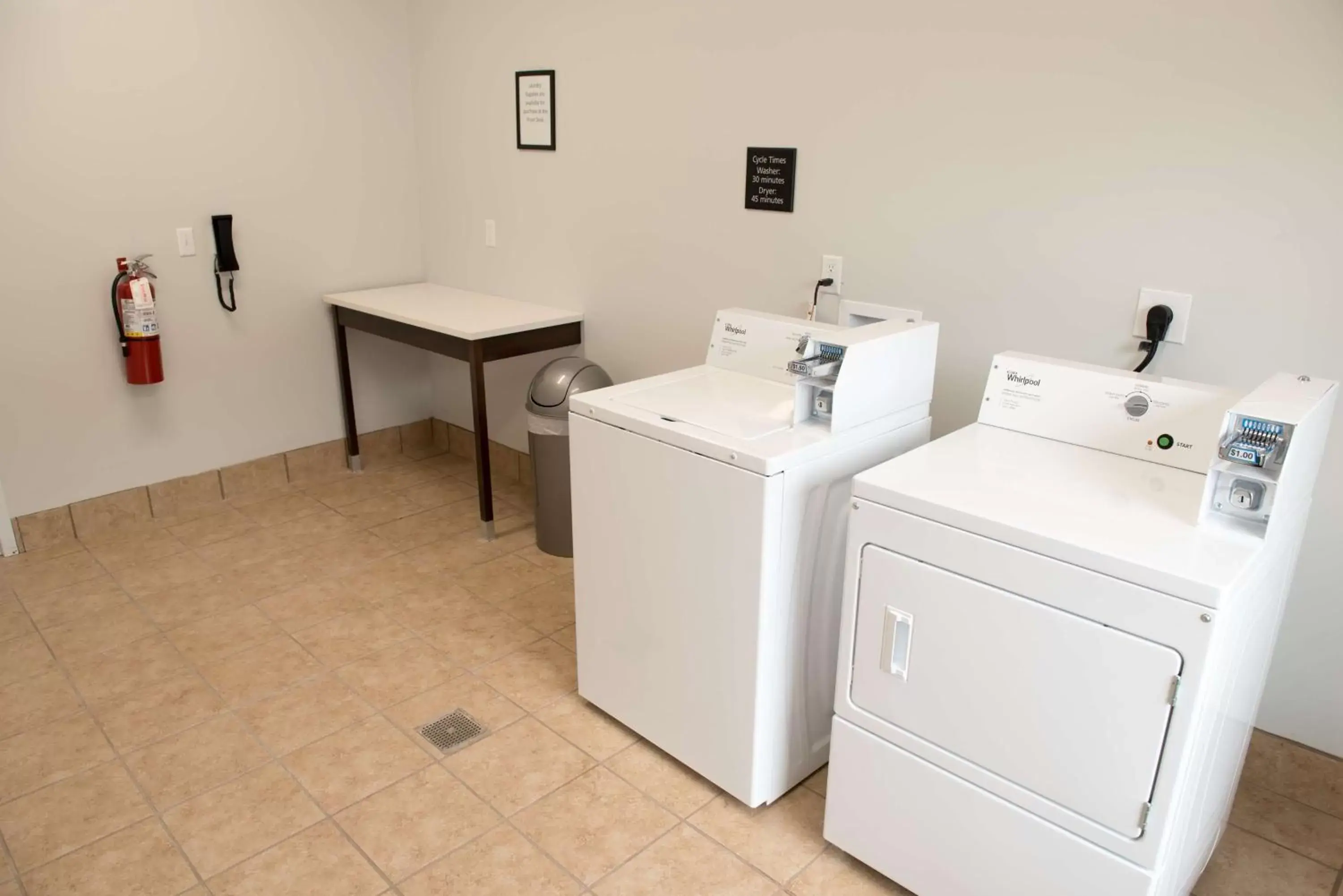 Property building, Bathroom in Hampton Inn & Suites Bay City