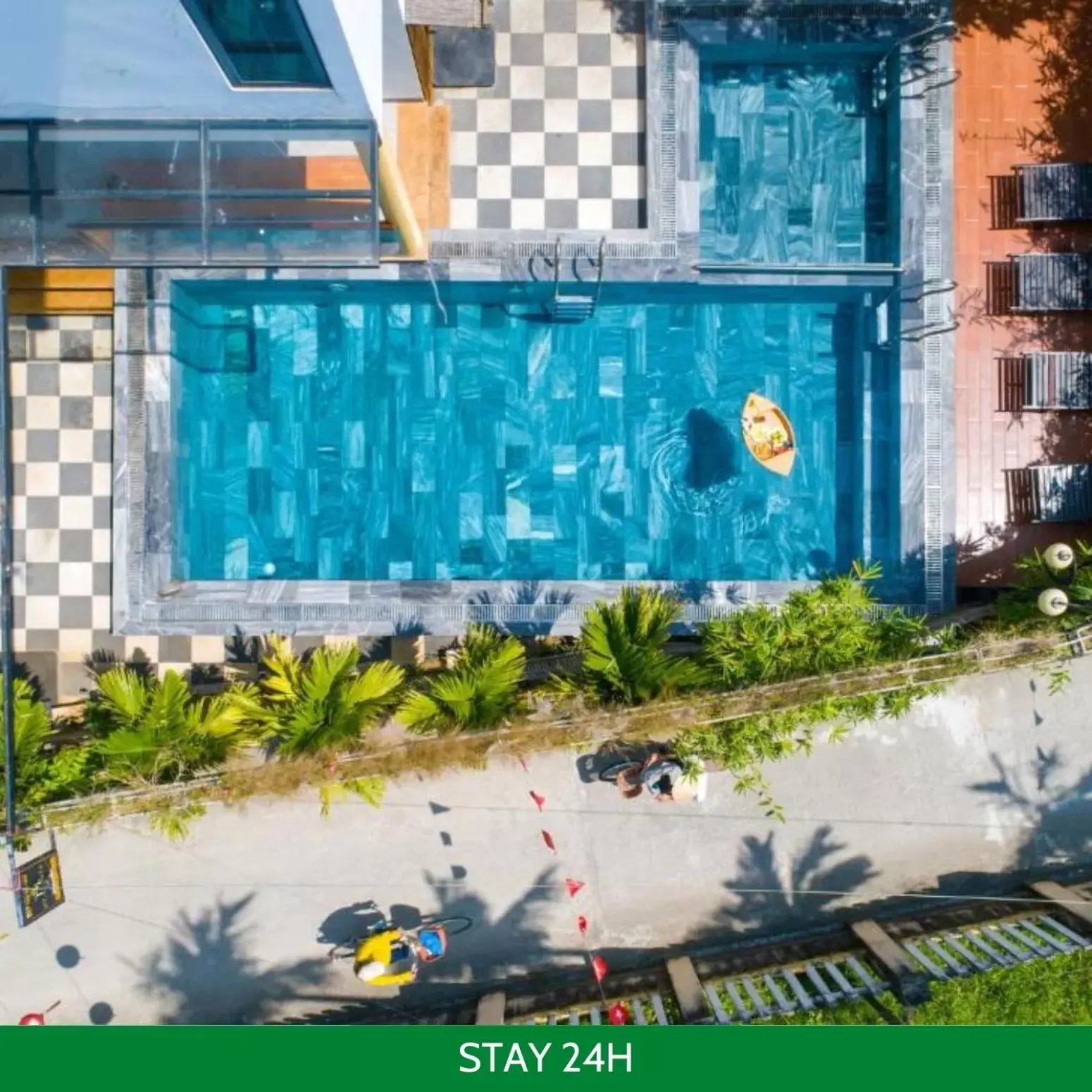 Property building in Flower Villa - STAY 24H Property building in Flower Villa - STAY 24H