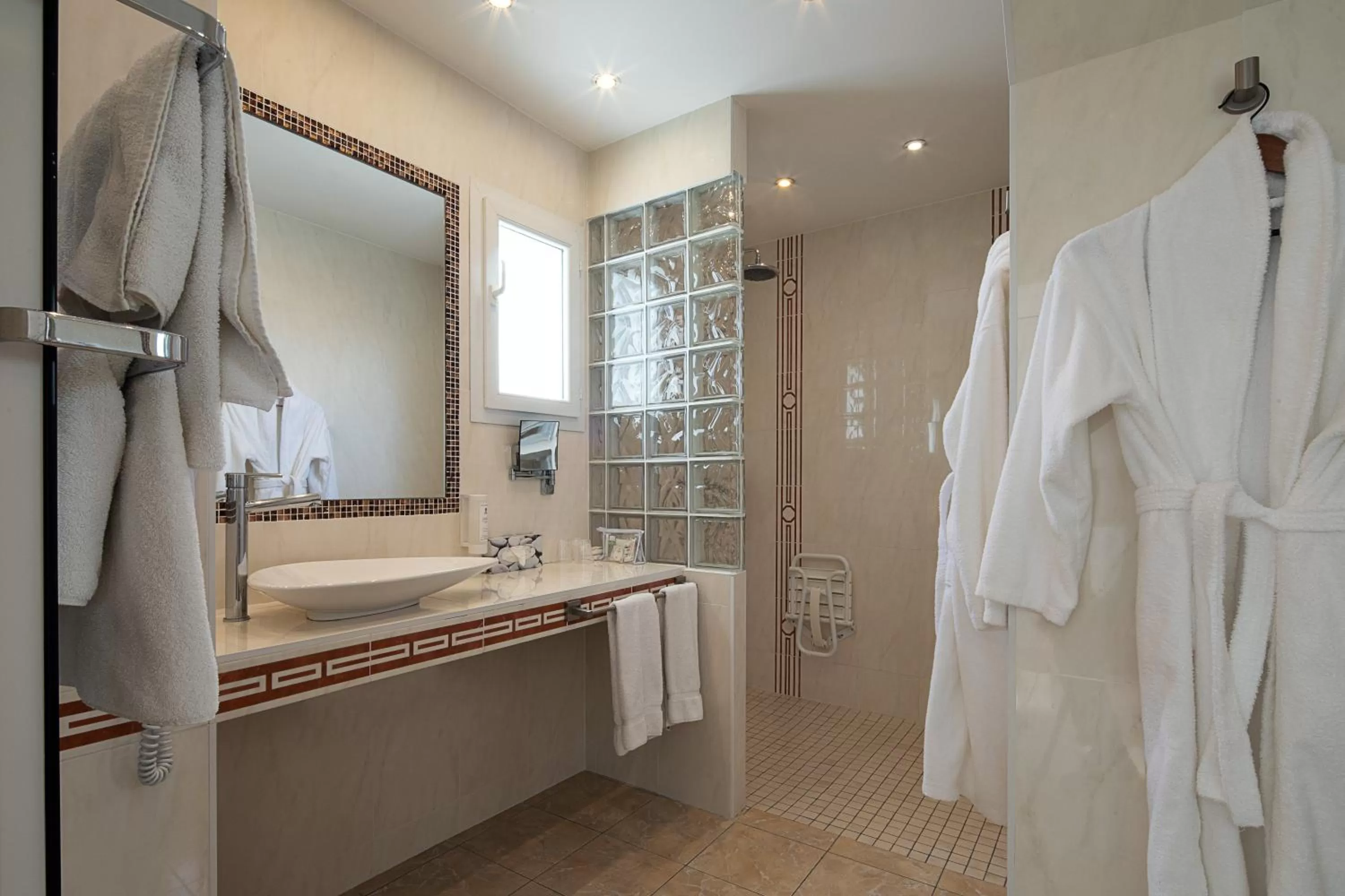 Bathroom in Best Western Central Hotel