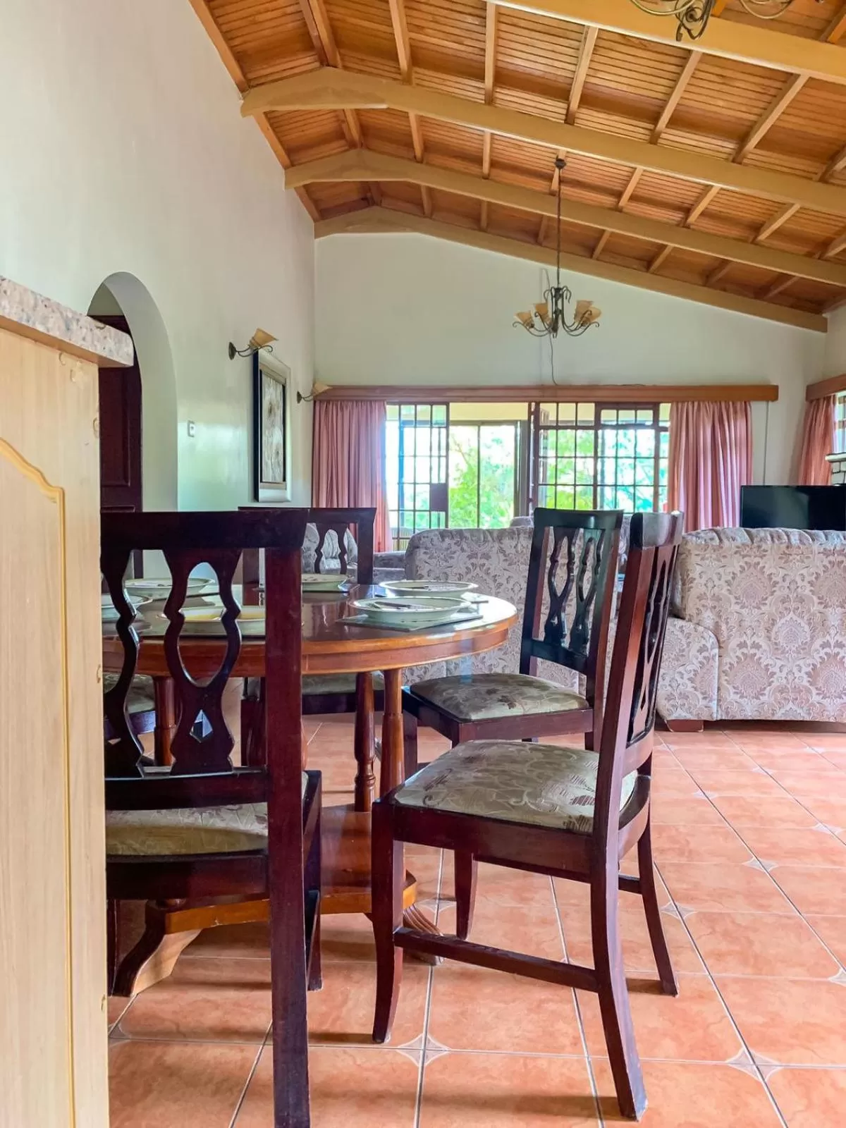 Dining area, Restaurant/Places to Eat in Oilepo Cottage