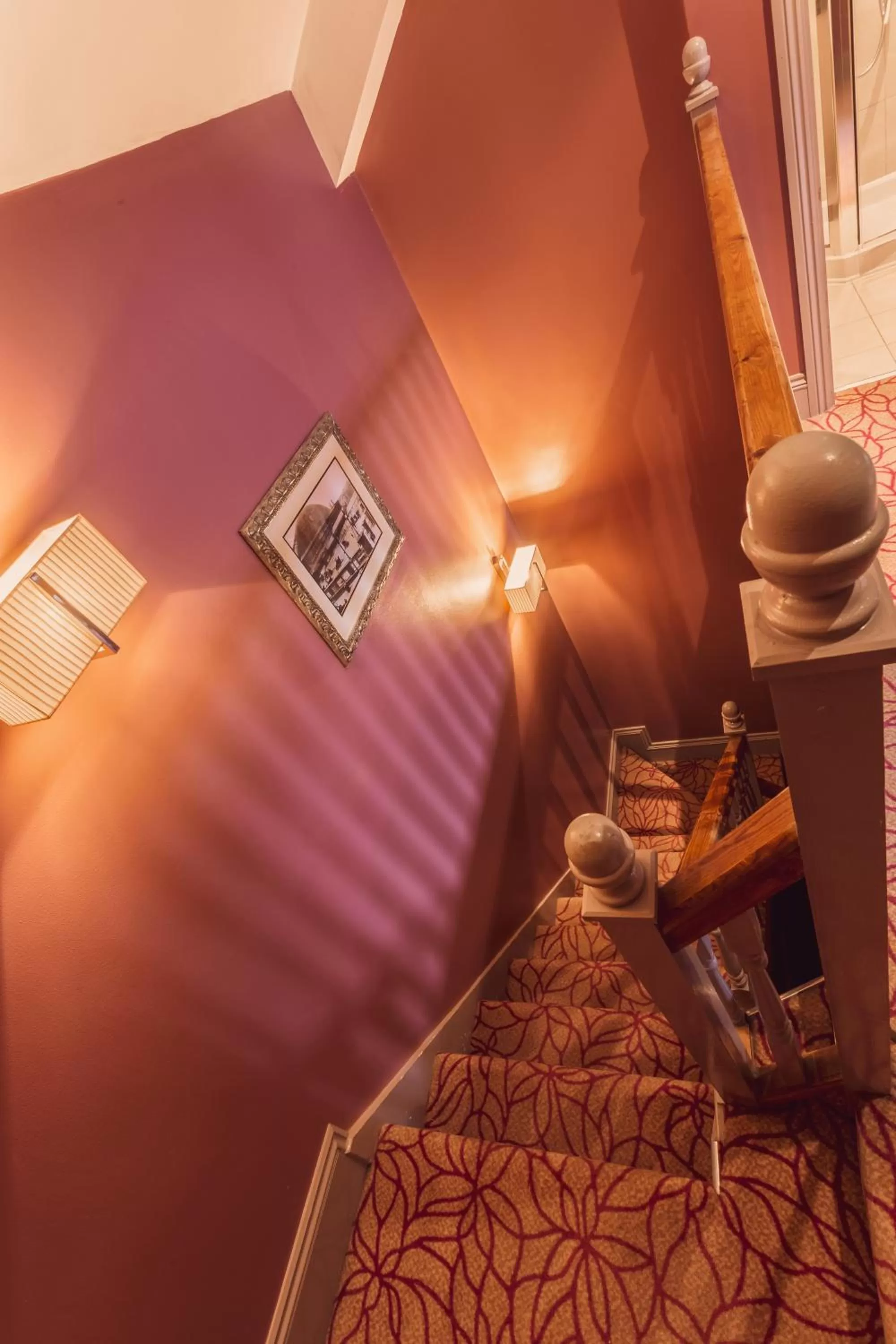 Bedroom, Bed in The Gardens Hotel