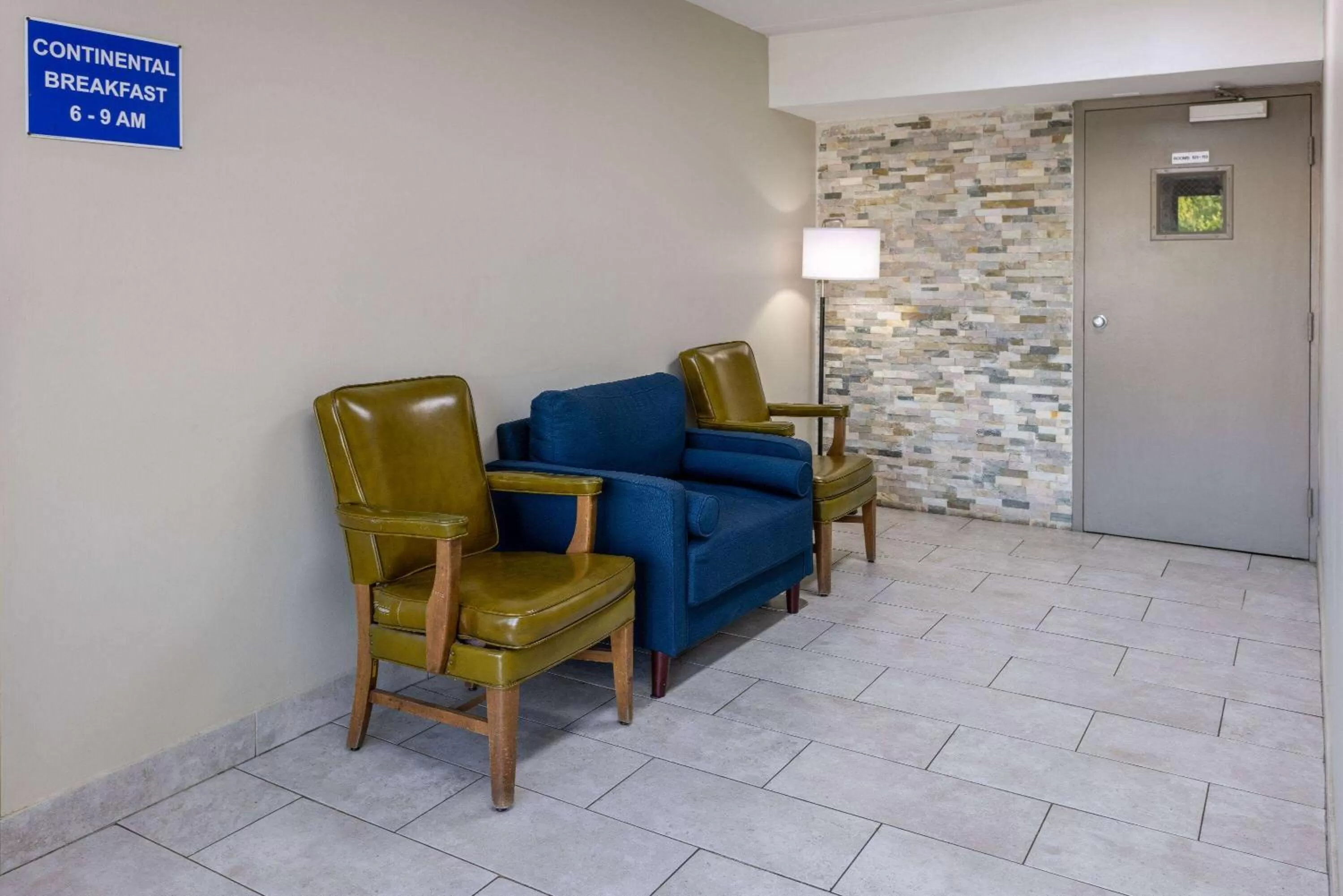 Lobby or reception in Days Inn by Wyndham Winchester