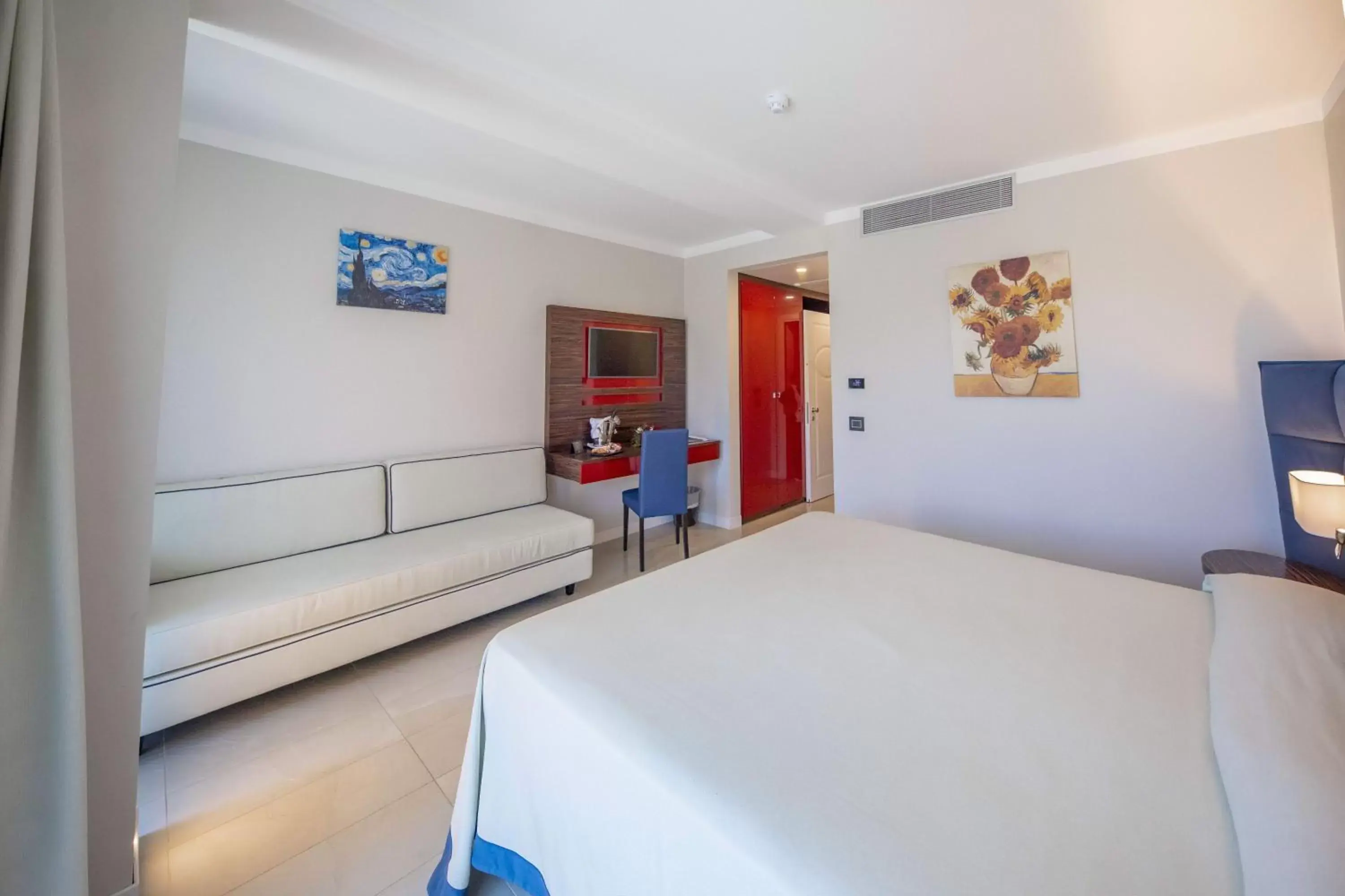 Bed in Victoria Palace Cefalù Bed in Victoria Palace Cefalù