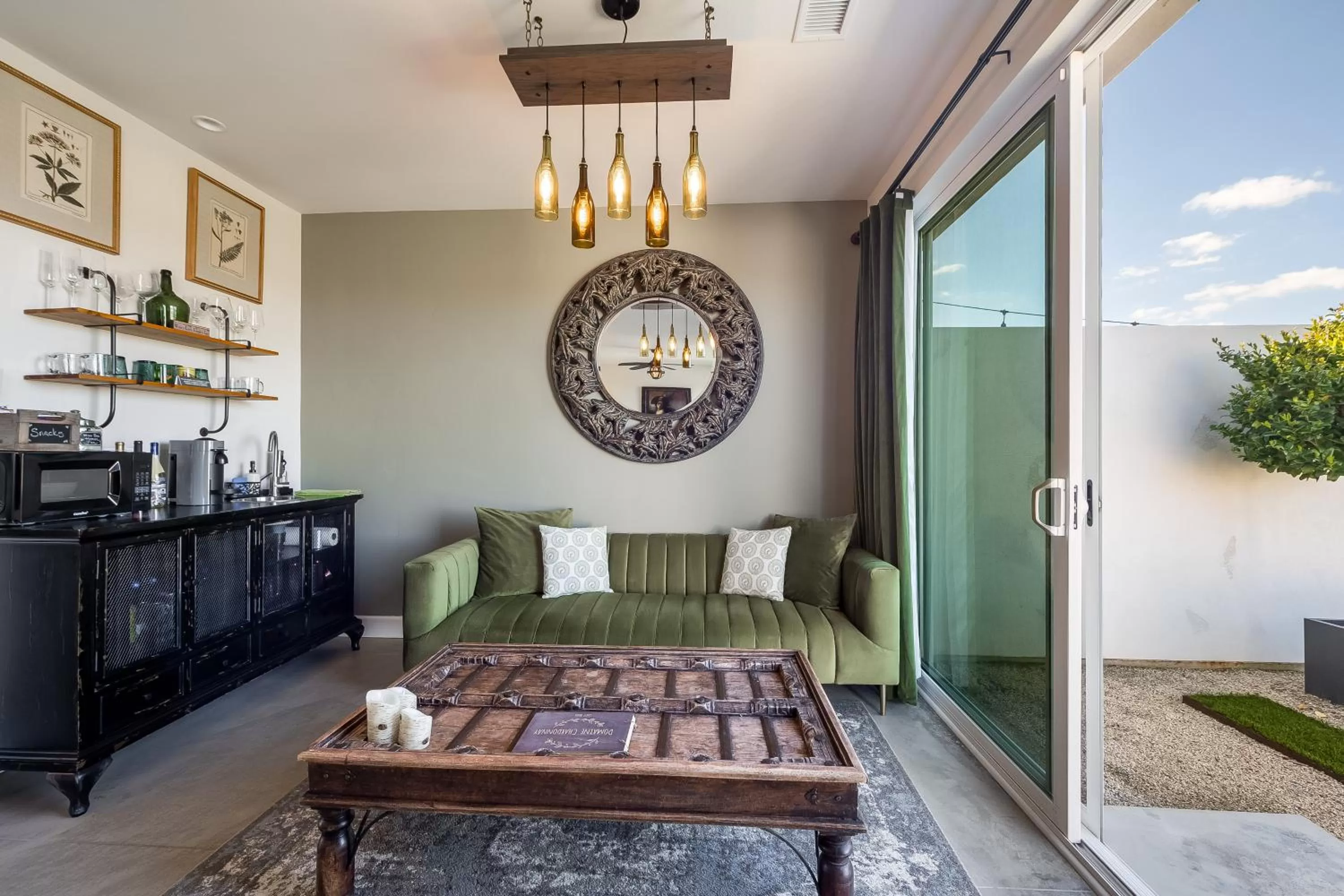 Patio in Domaine Chardonnay