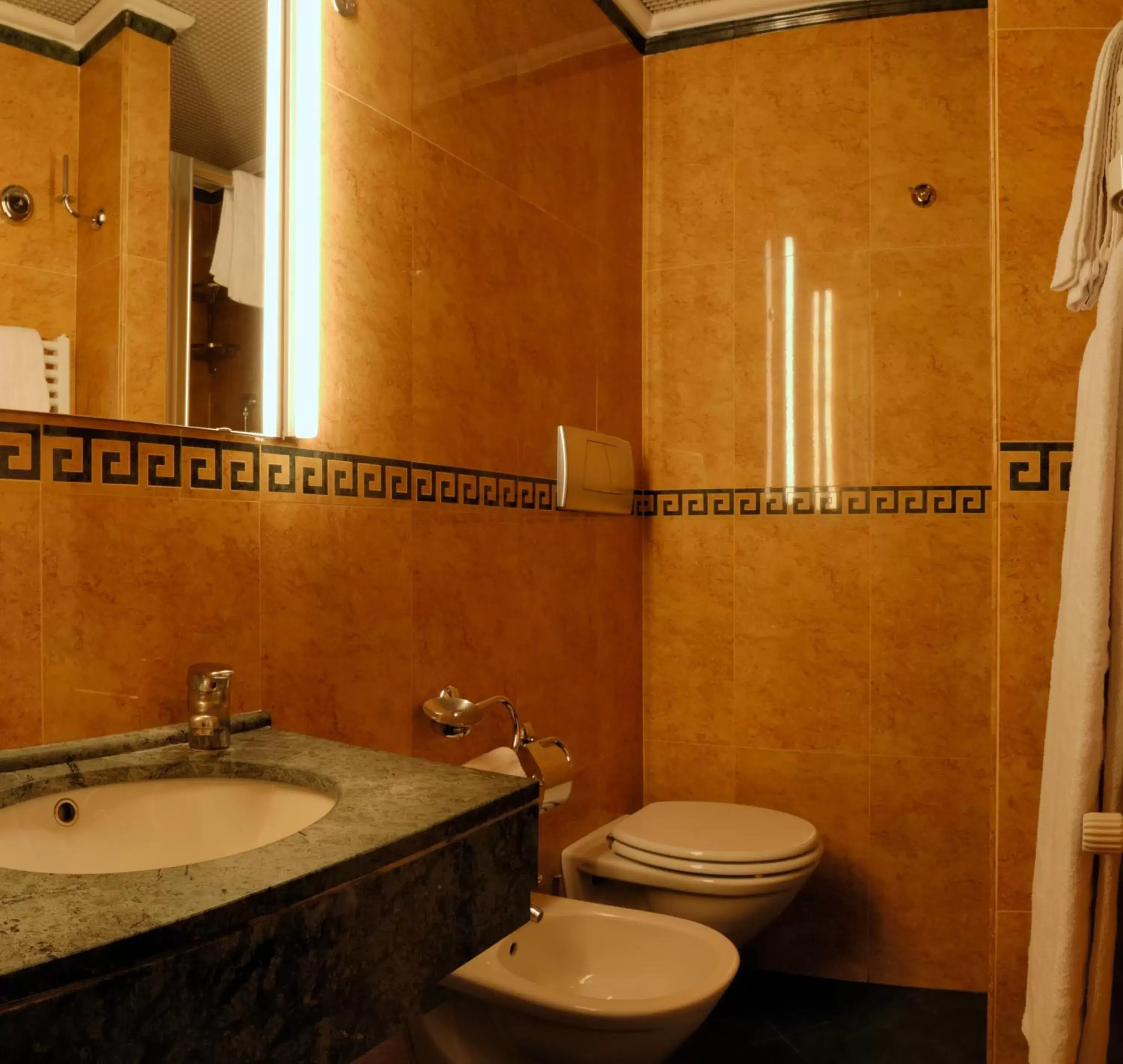 Bathroom in Hotel Sonya