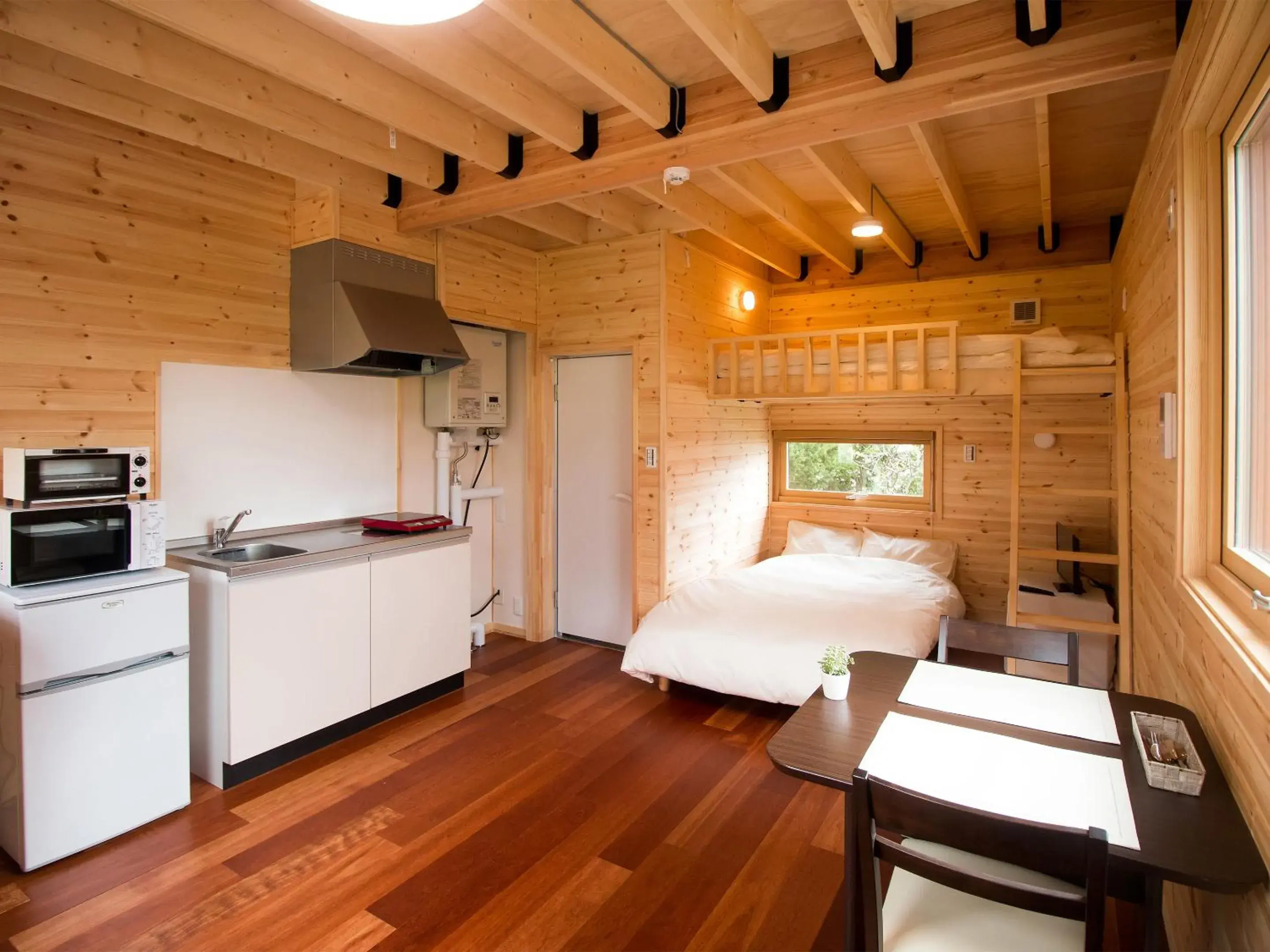 Bed, Kitchen/Kitchenette in Brick House Furano