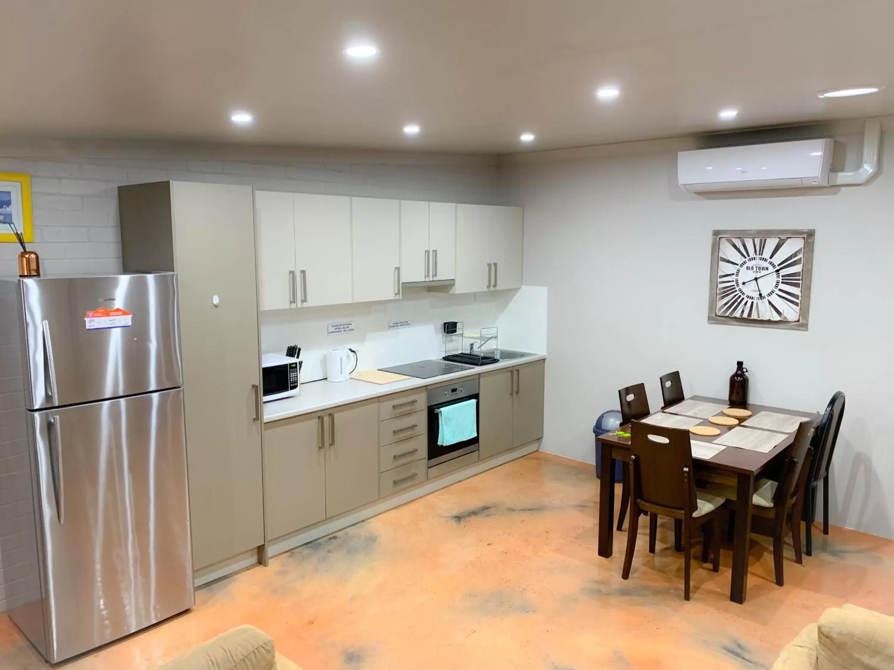 Kitchen/Kitchenette in Westside Studio Apartments