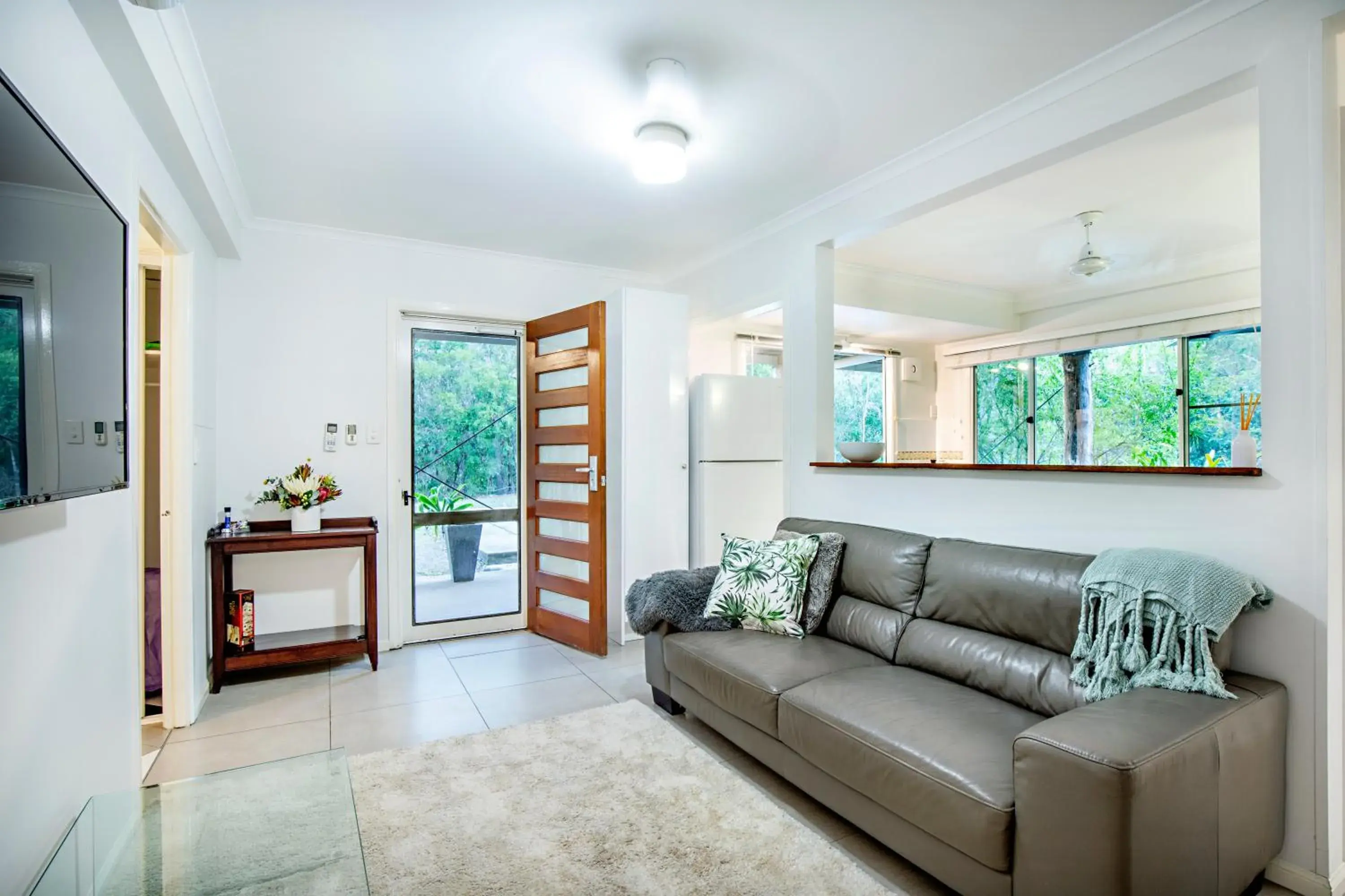 Living room, Seating Area in Airlie Beach Eco Cabins - Adults Only