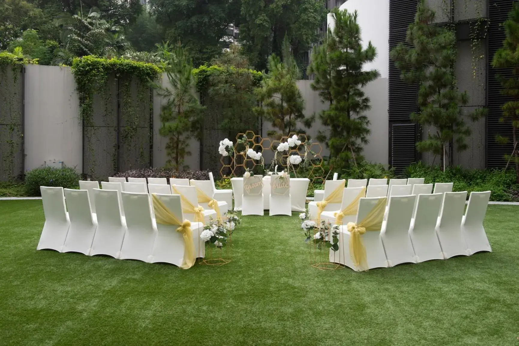 Garden, Banquet Facilities in Novotel Singapore On Stevens