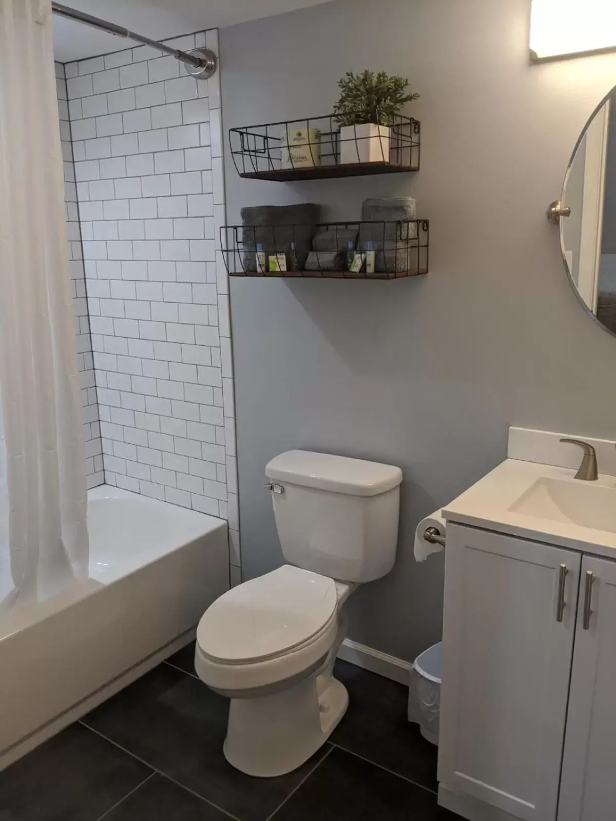 Toilet, Bathroom in Heidi Motel - Helen