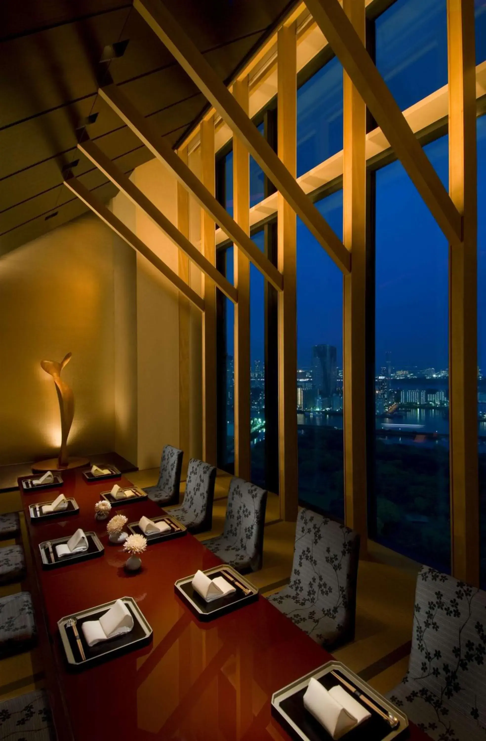 Restaurant/places to eat in Conrad Tokyo