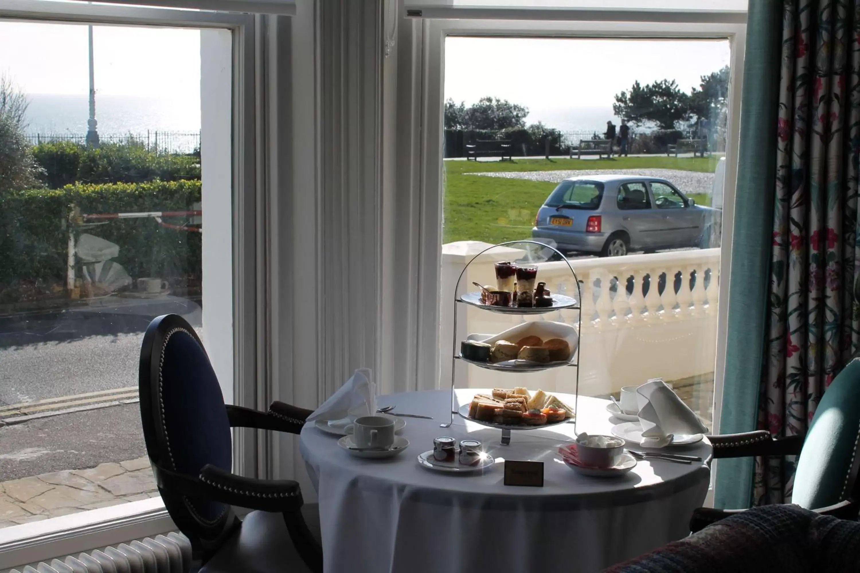 Restaurant/places to eat in Best Western Clifton Hotel- One of the best coastal views in Folkestone