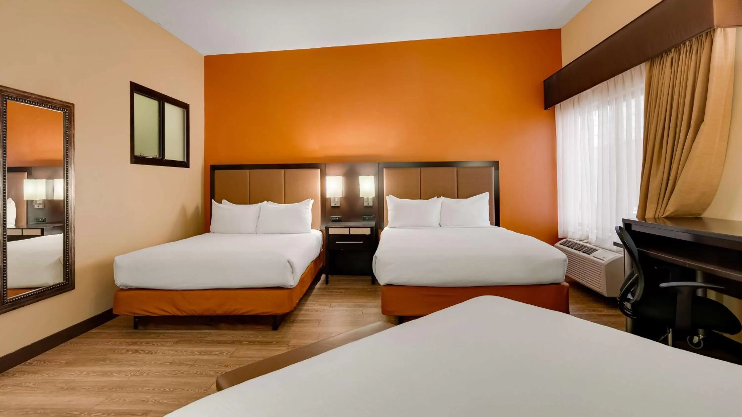 Bedroom, Bed in Best Western View of Lake Powell Hotel