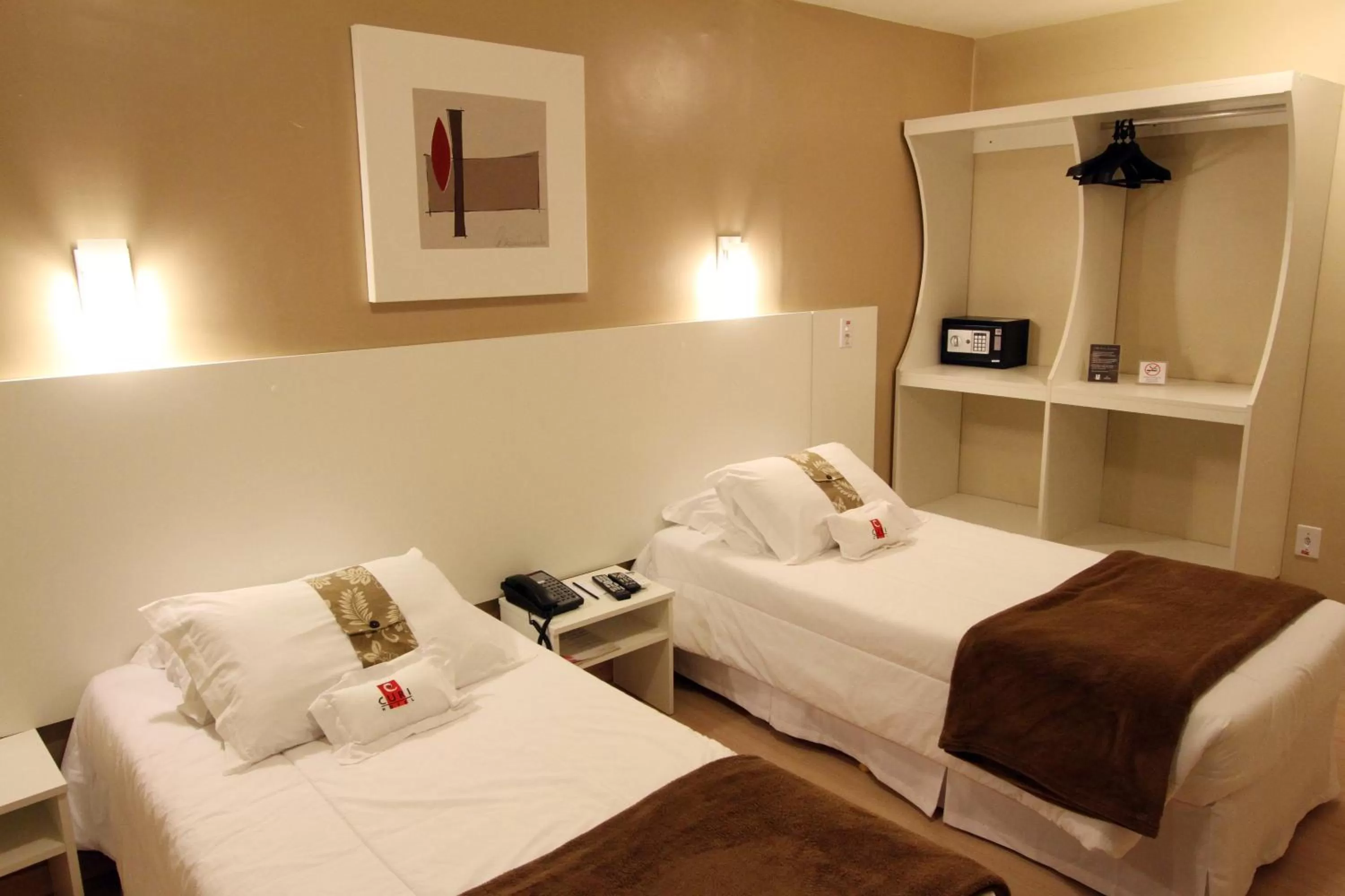 Bedroom, Bed in Hotel Curi Executive