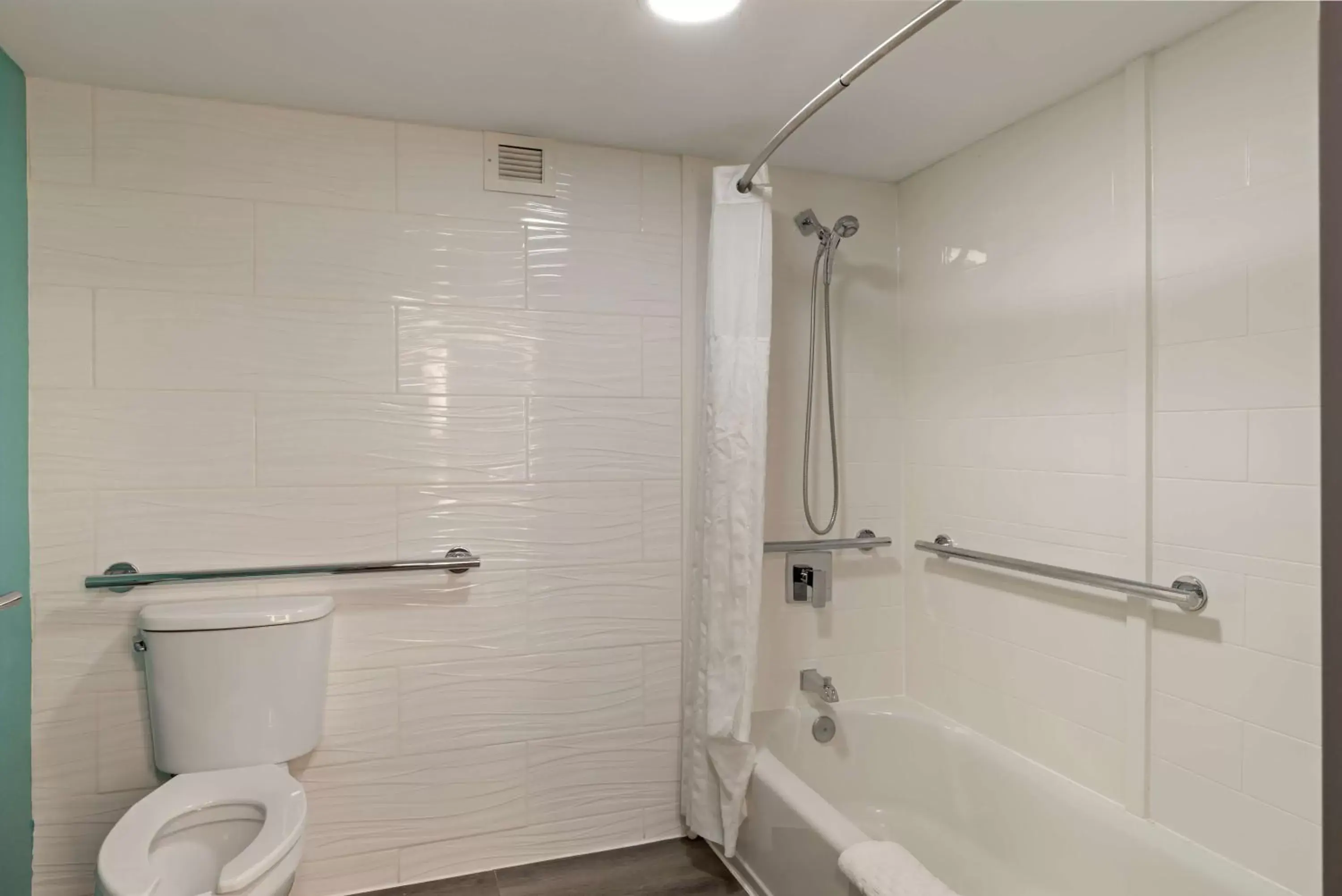 Bathroom in Best Western PLUS Executive Hotel Richmond