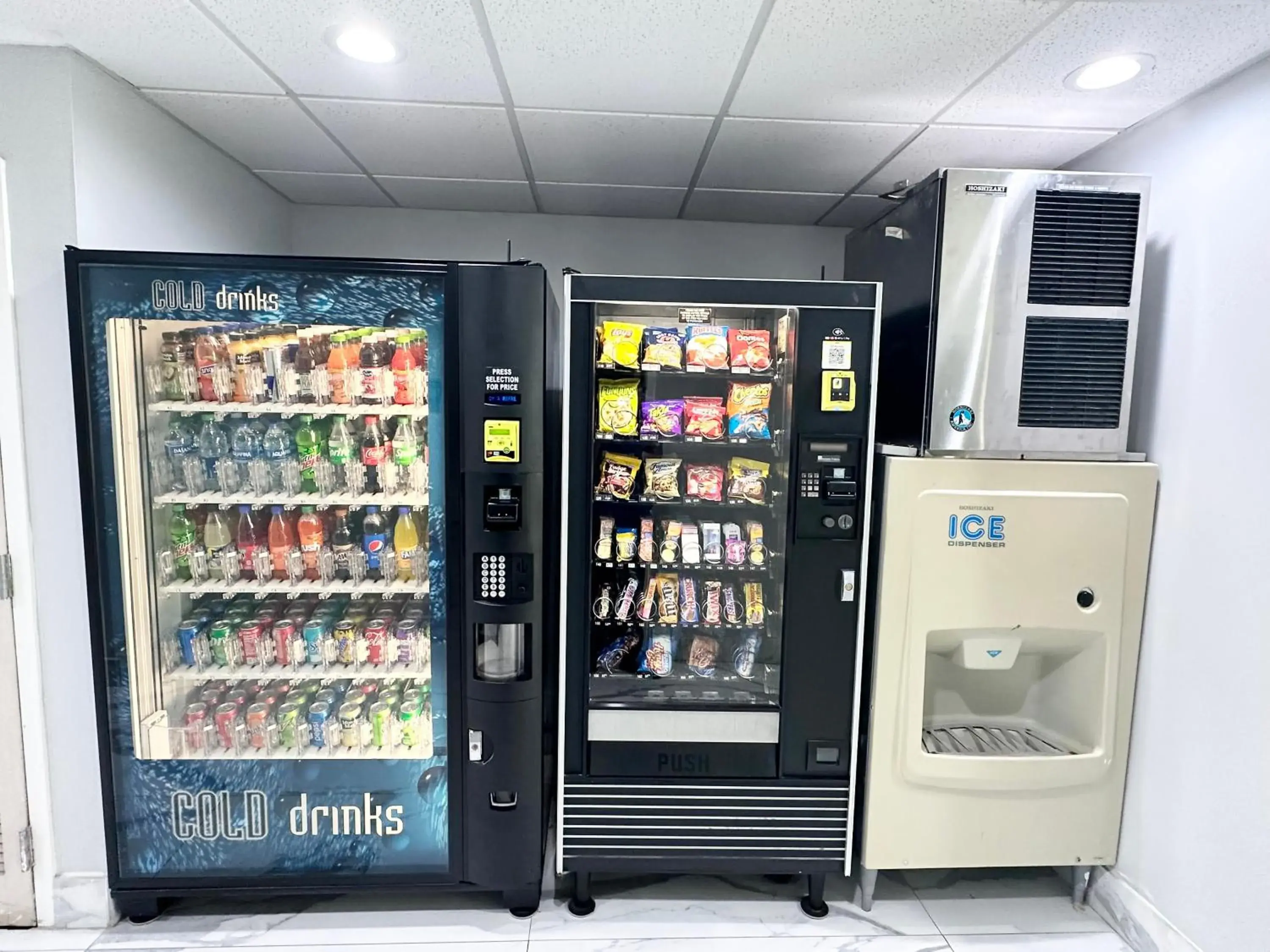 vending machine, Supermarket/Shops in Ramada by Wyndham Lithia Springs Atlanta