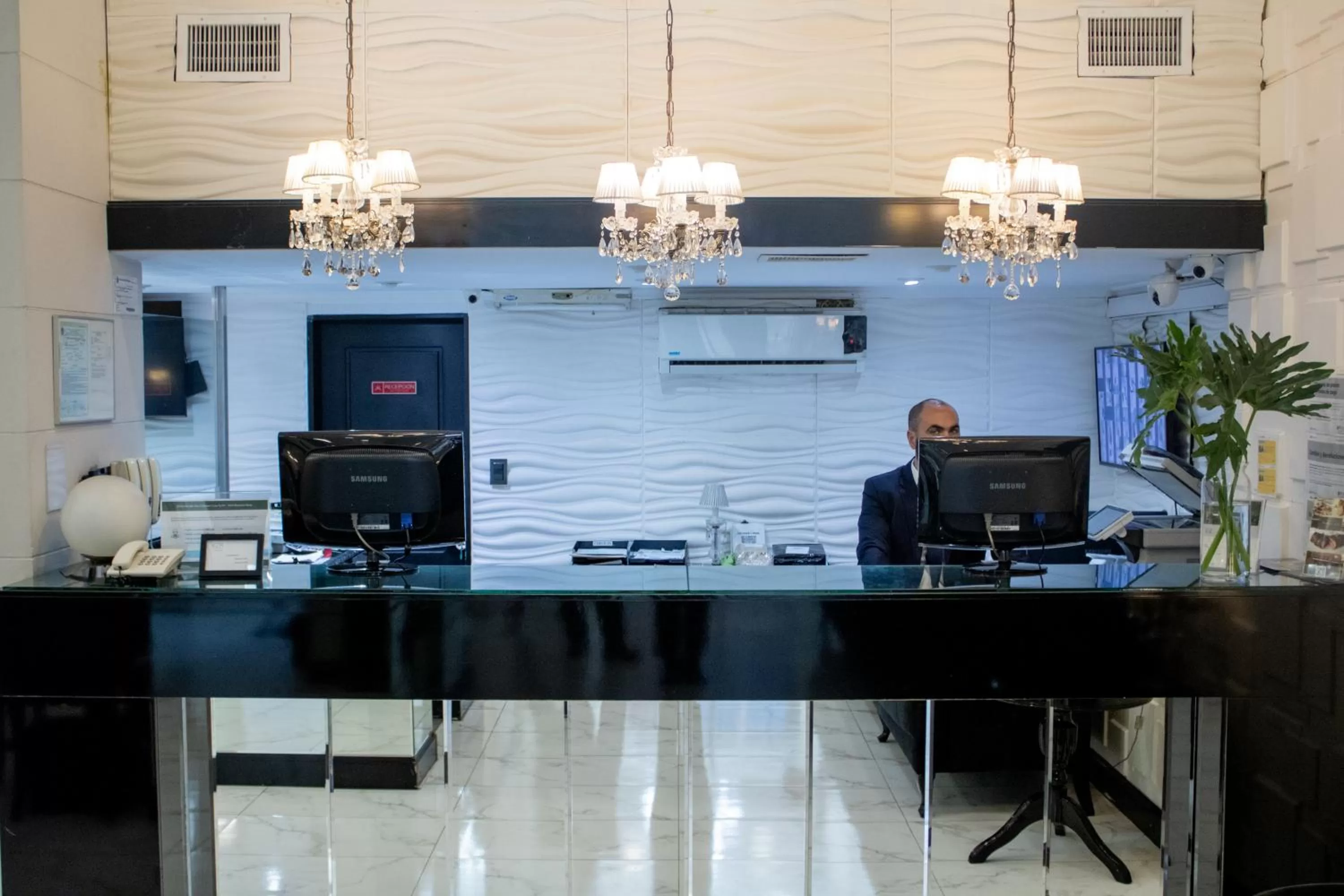 Lobby or reception in Ker Recoleta Hotel