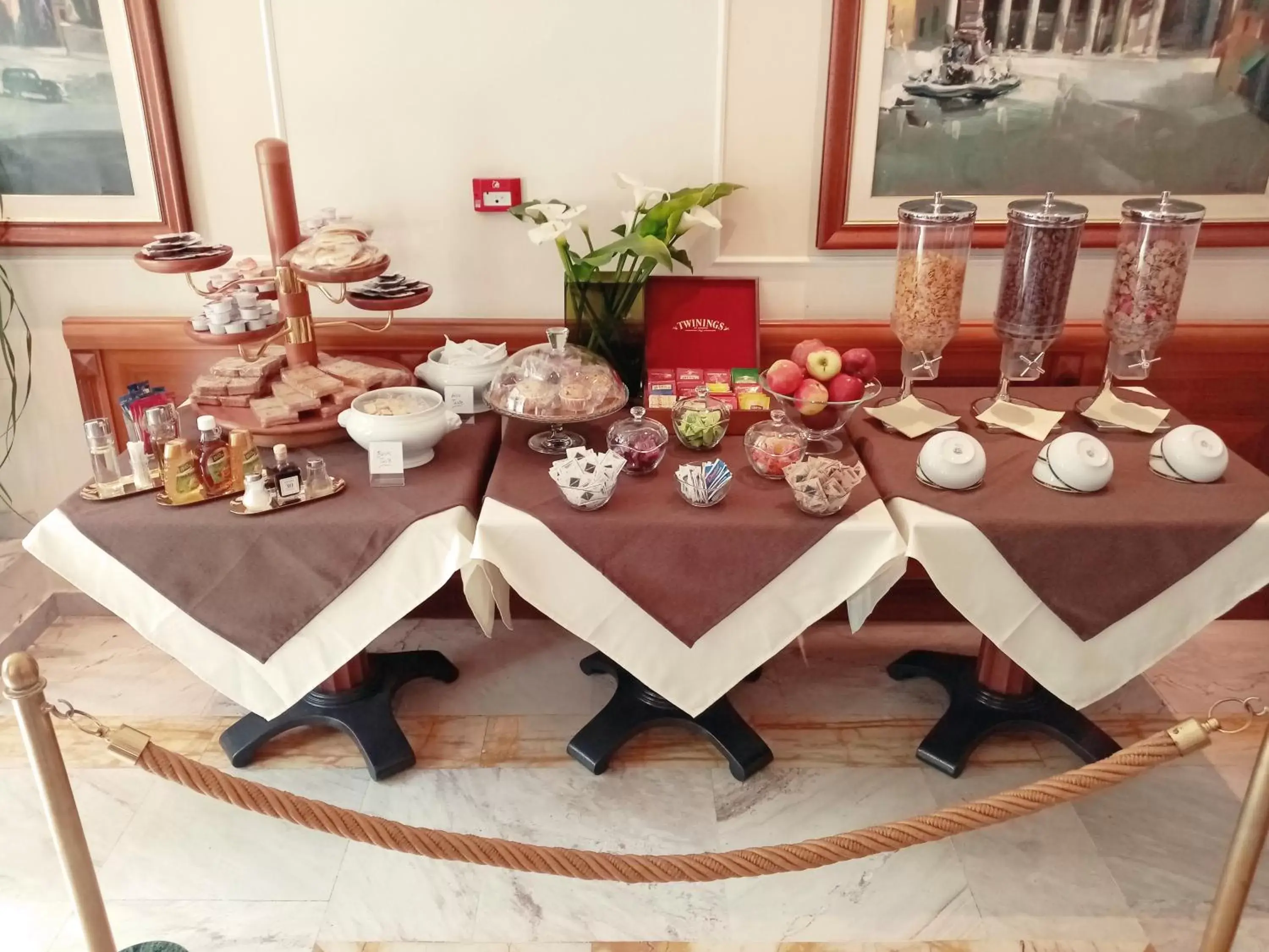 Breakfast in Tmark Hotel Vaticano