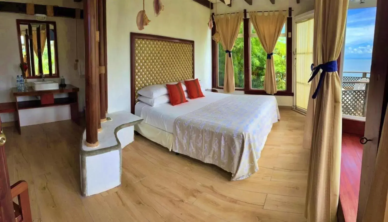 Bedroom, Bed in Villa Caribe