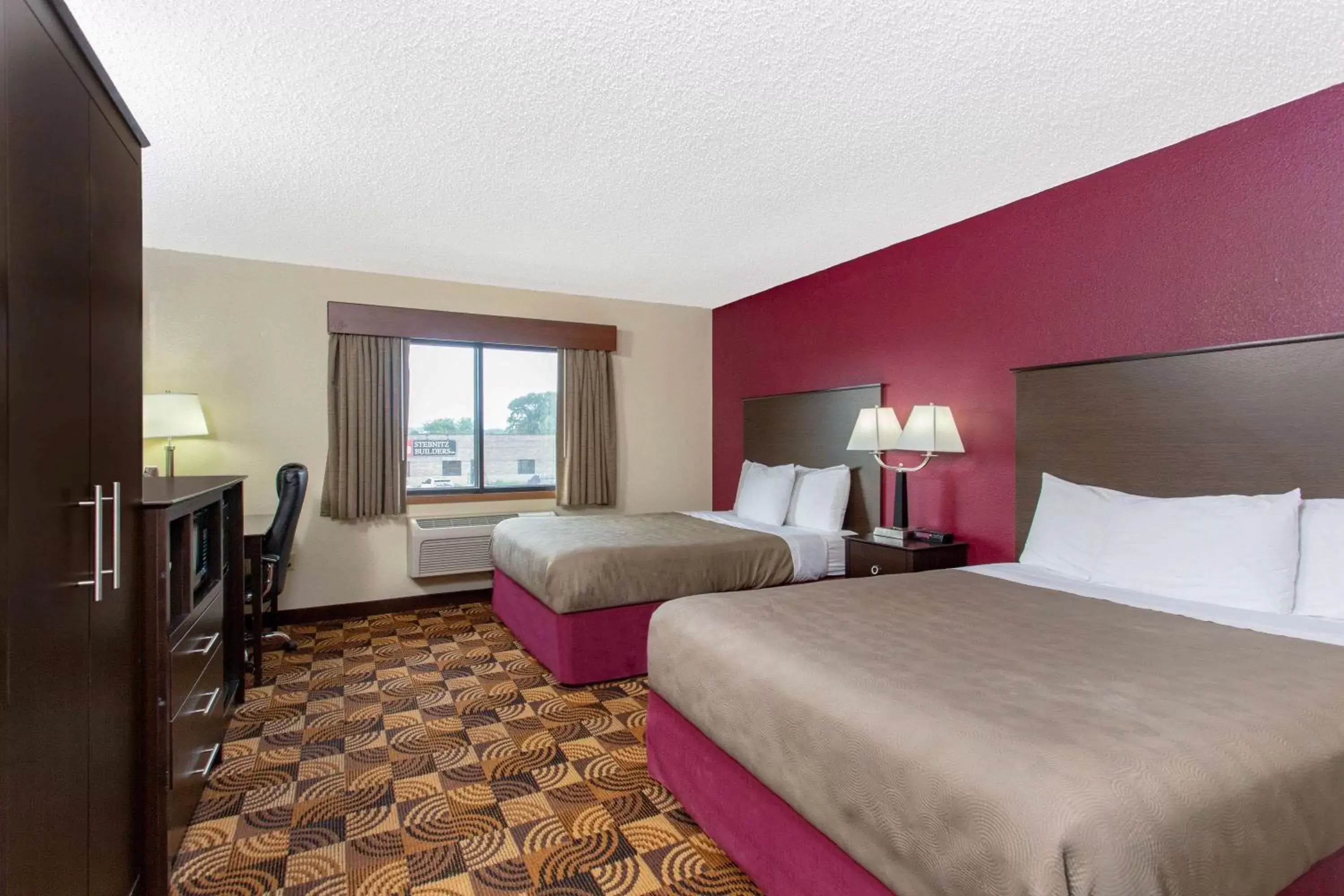 Photo of the whole room, Bed in AmericInn by Wyndham Elkhorn Near Lake Geneva