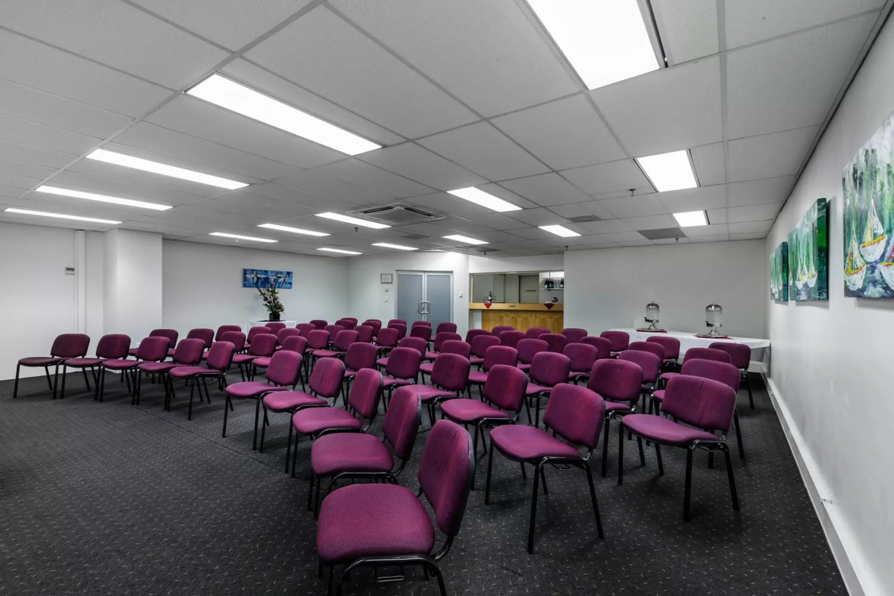 Meeting/conference room in George Williams Hotel