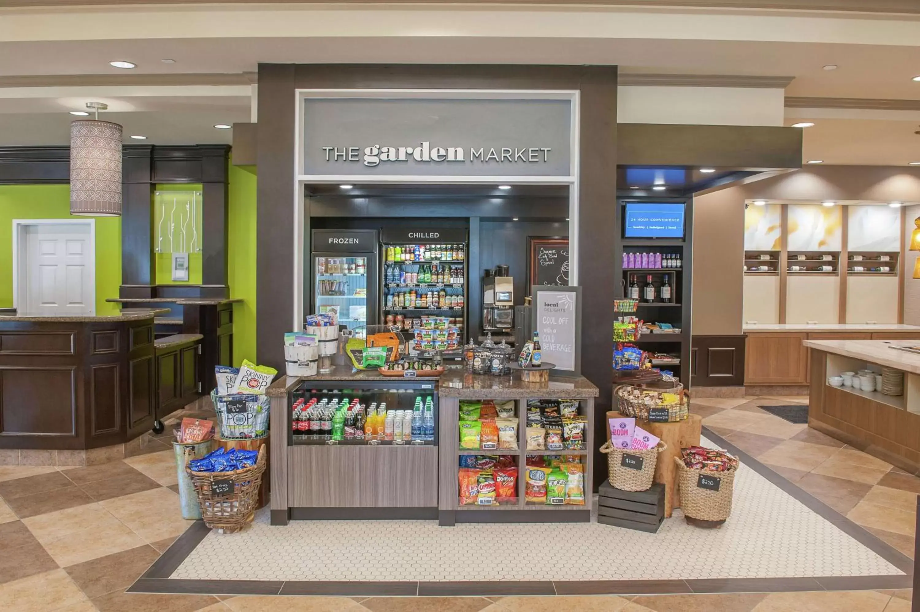 Restaurant/places to eat in Hilton Garden Inn Pensacola Airport/Medical Center