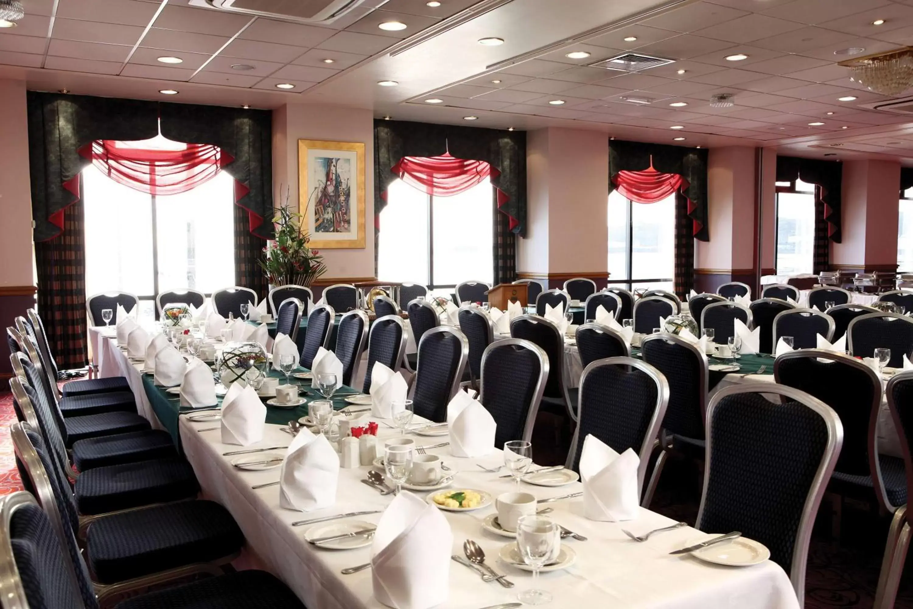 Restaurant/places to eat, Banquet Facilities in Best Western Palace Hotel & Casino