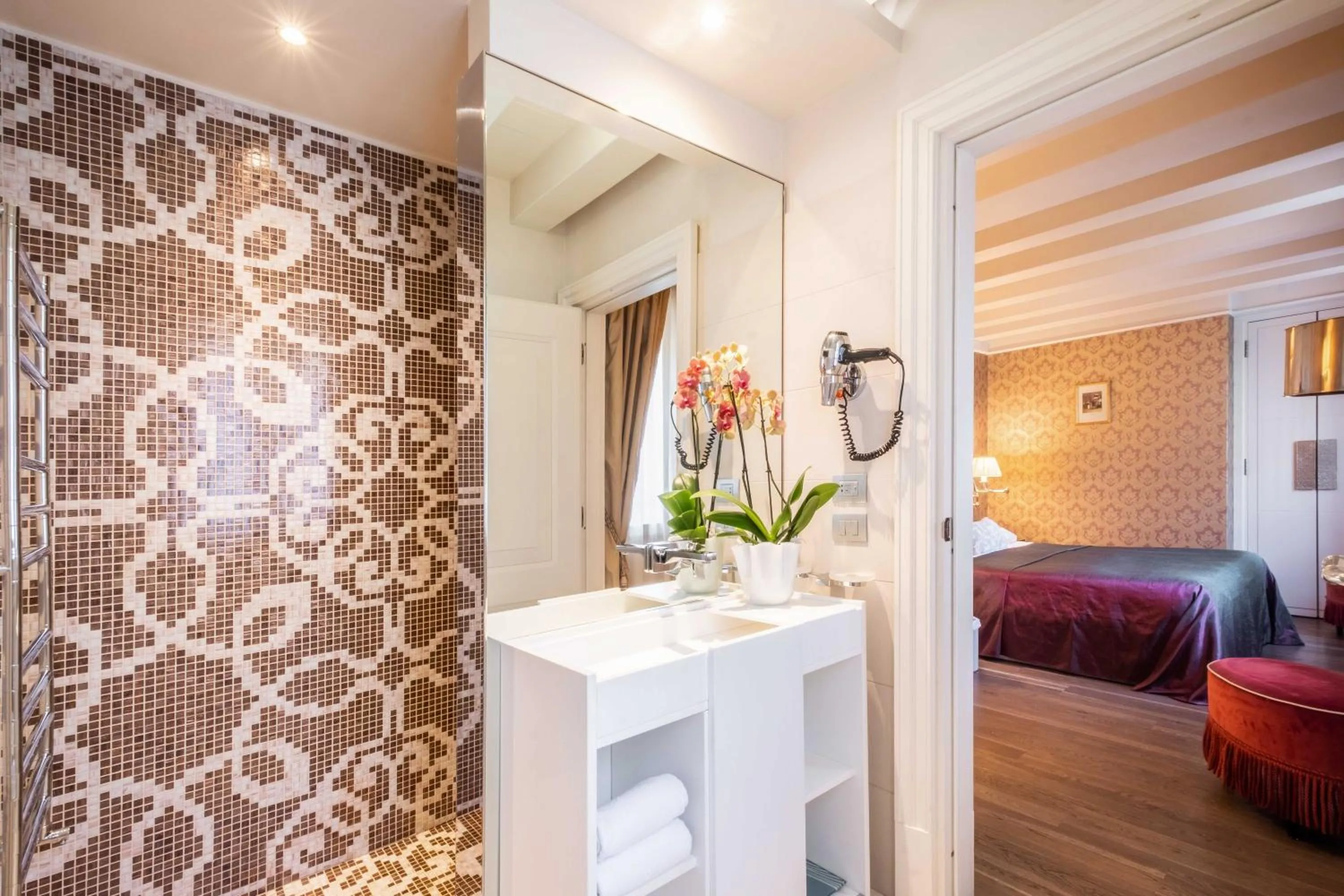 Bed in Hotel Moresco