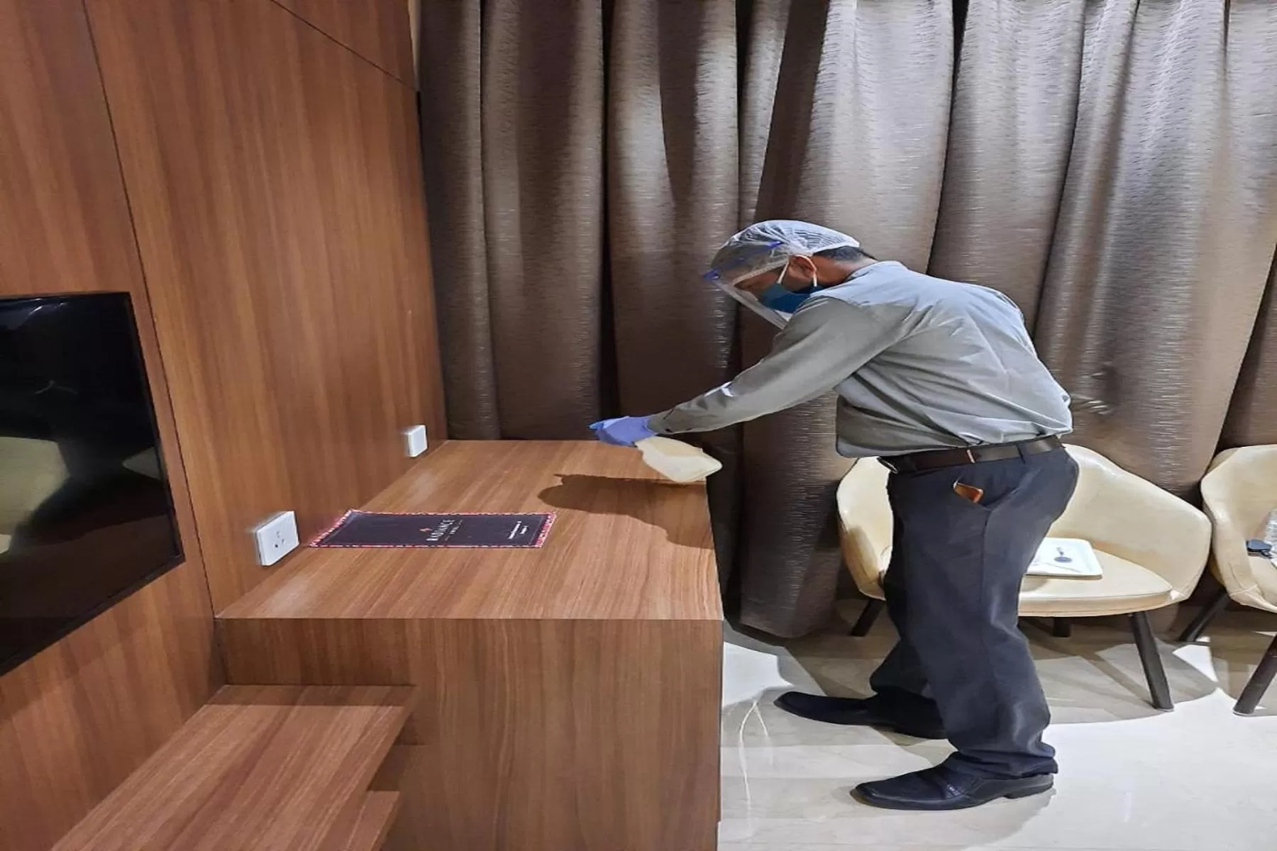 Photo of the whole room in Hotel Radiance