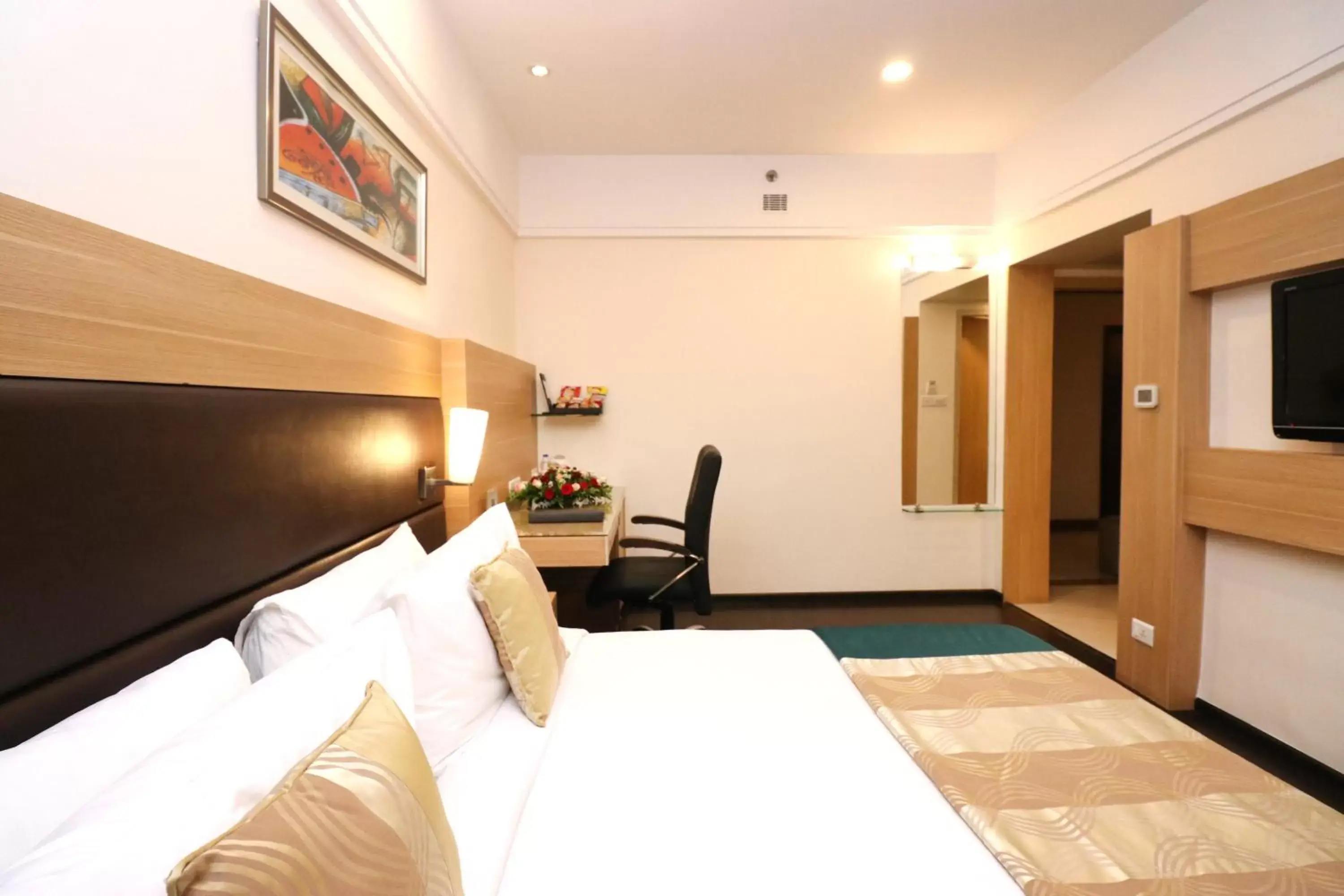 Bedroom, Bed in Fortune Park Galaxy, Vapi - Member ITC's Hotel Group