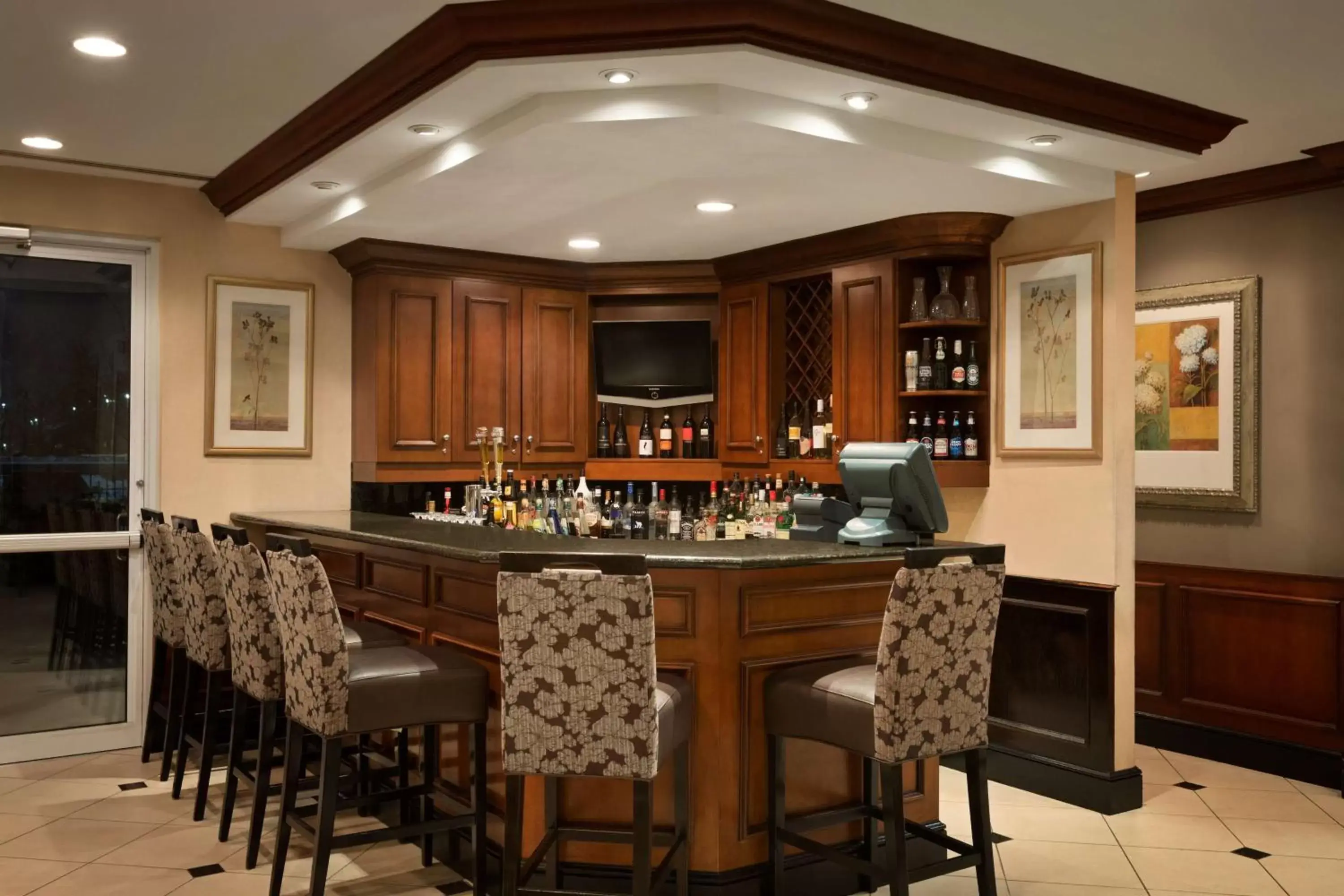 Lounge or bar in Hilton Garden Inn Toronto/Vaughan