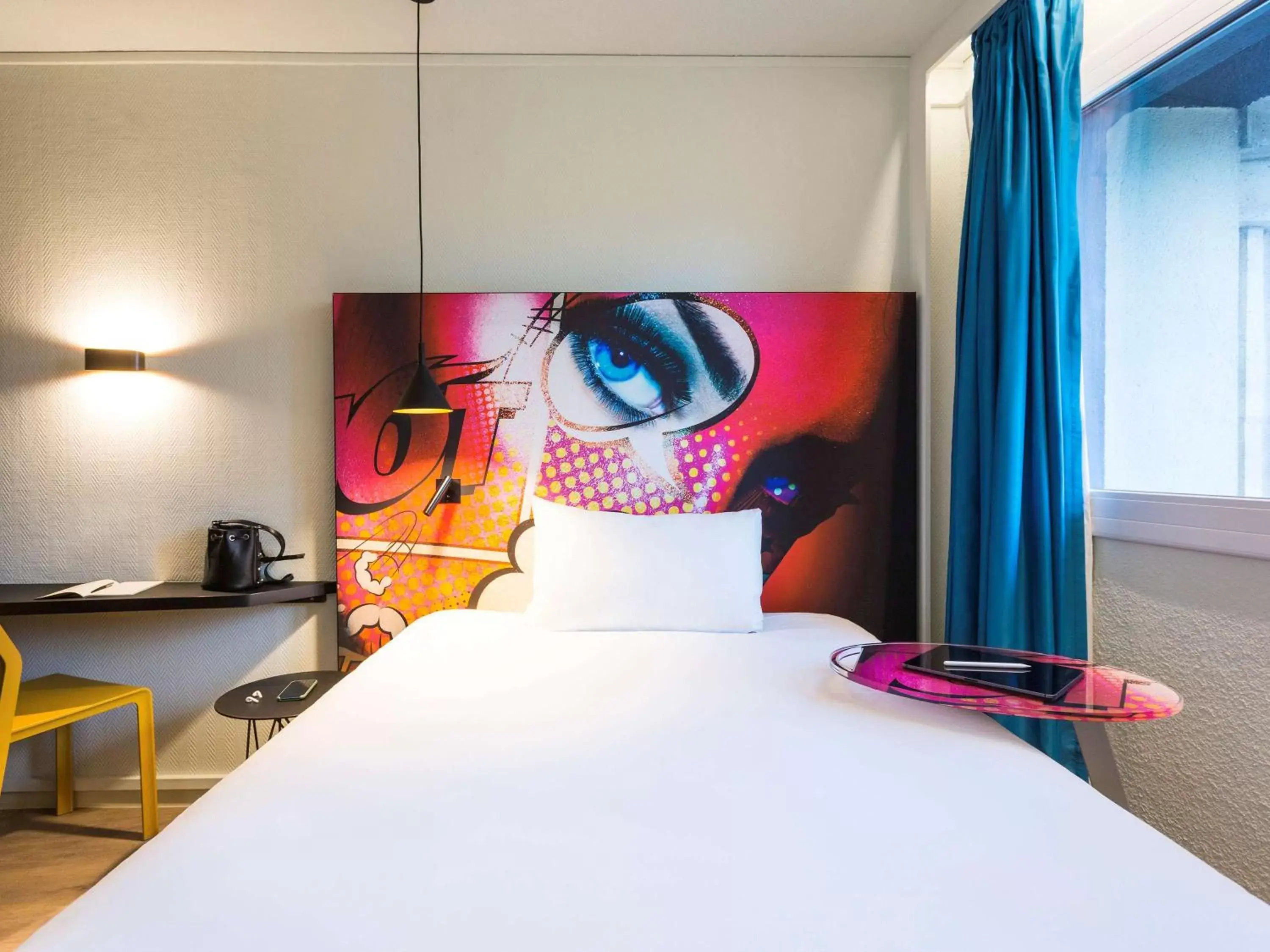 Photo of the whole room, Bed in ibis Styles Bordeaux Sud