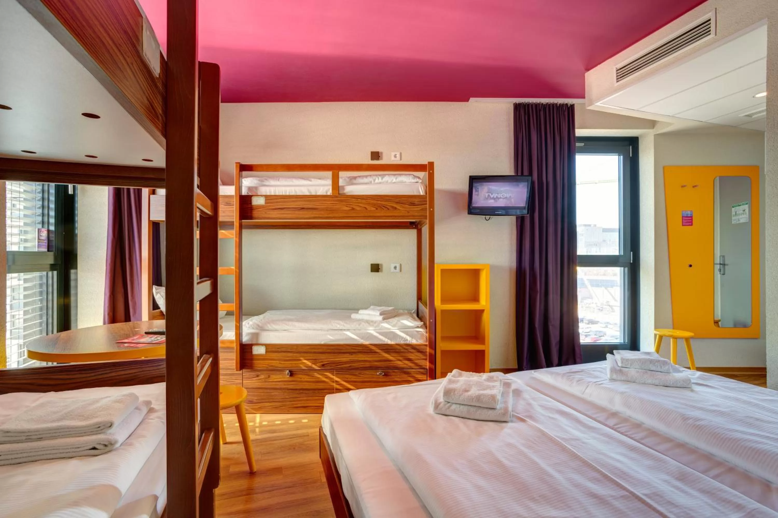 Photo of the whole room, Bed in MEININGER Hotel Frankfurt Main / Airport