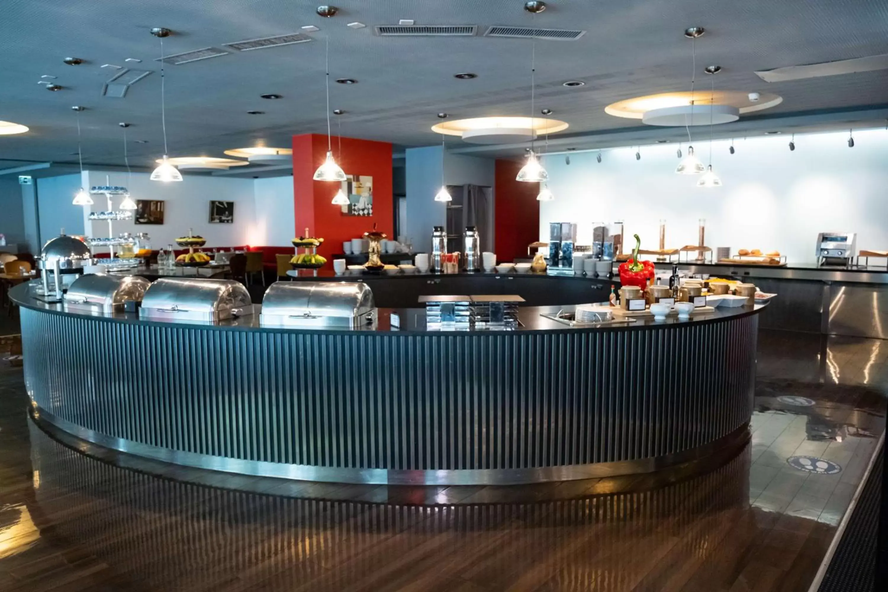 Restaurant/places to eat in Hilton Geneva Hotel and Conference Centre Restaurant/places to eat in Hilton Geneva Hotel and Conference Centre