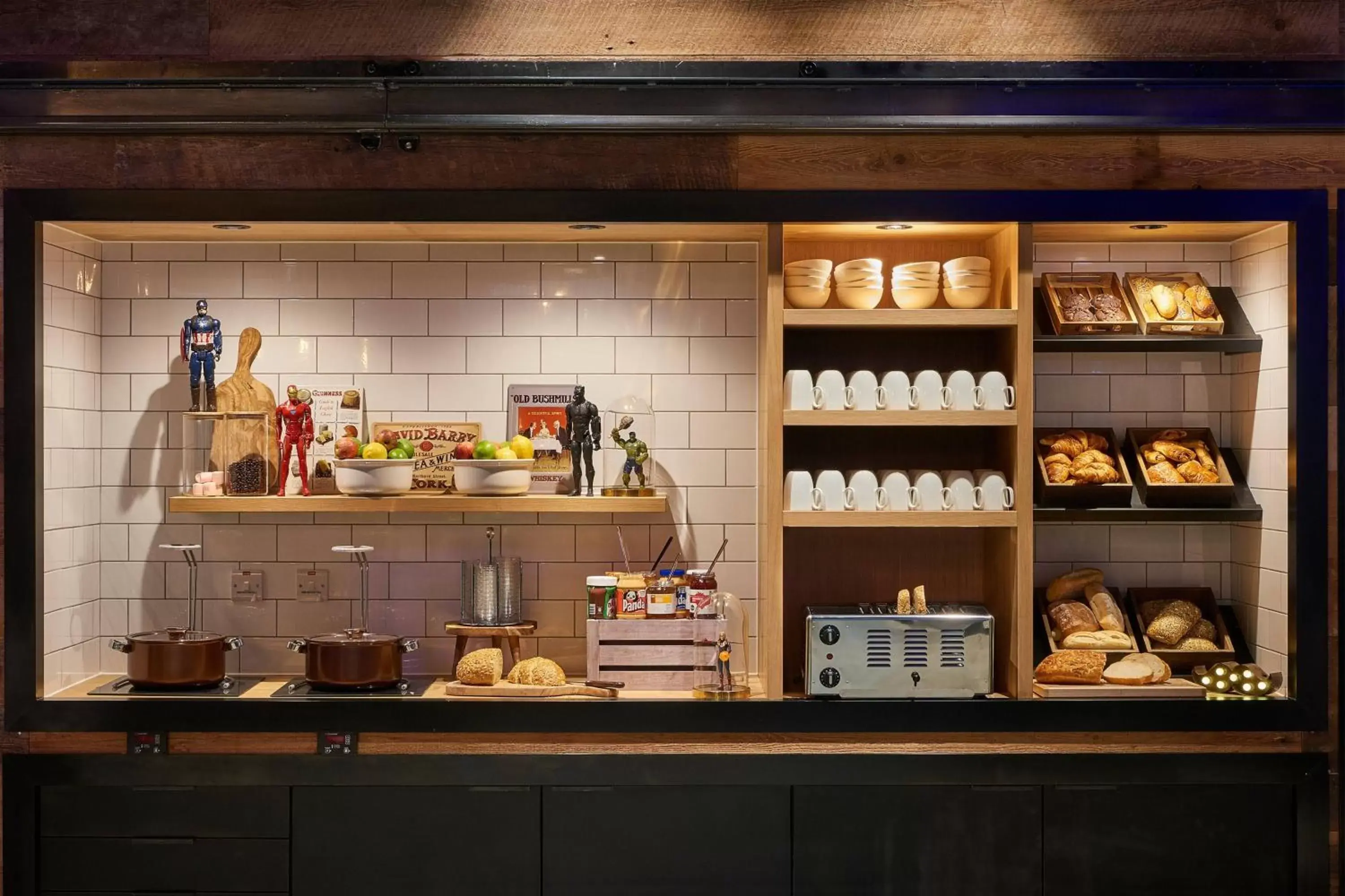 Breakfast, Kitchen/Kitchenette in Moxy Dublin City