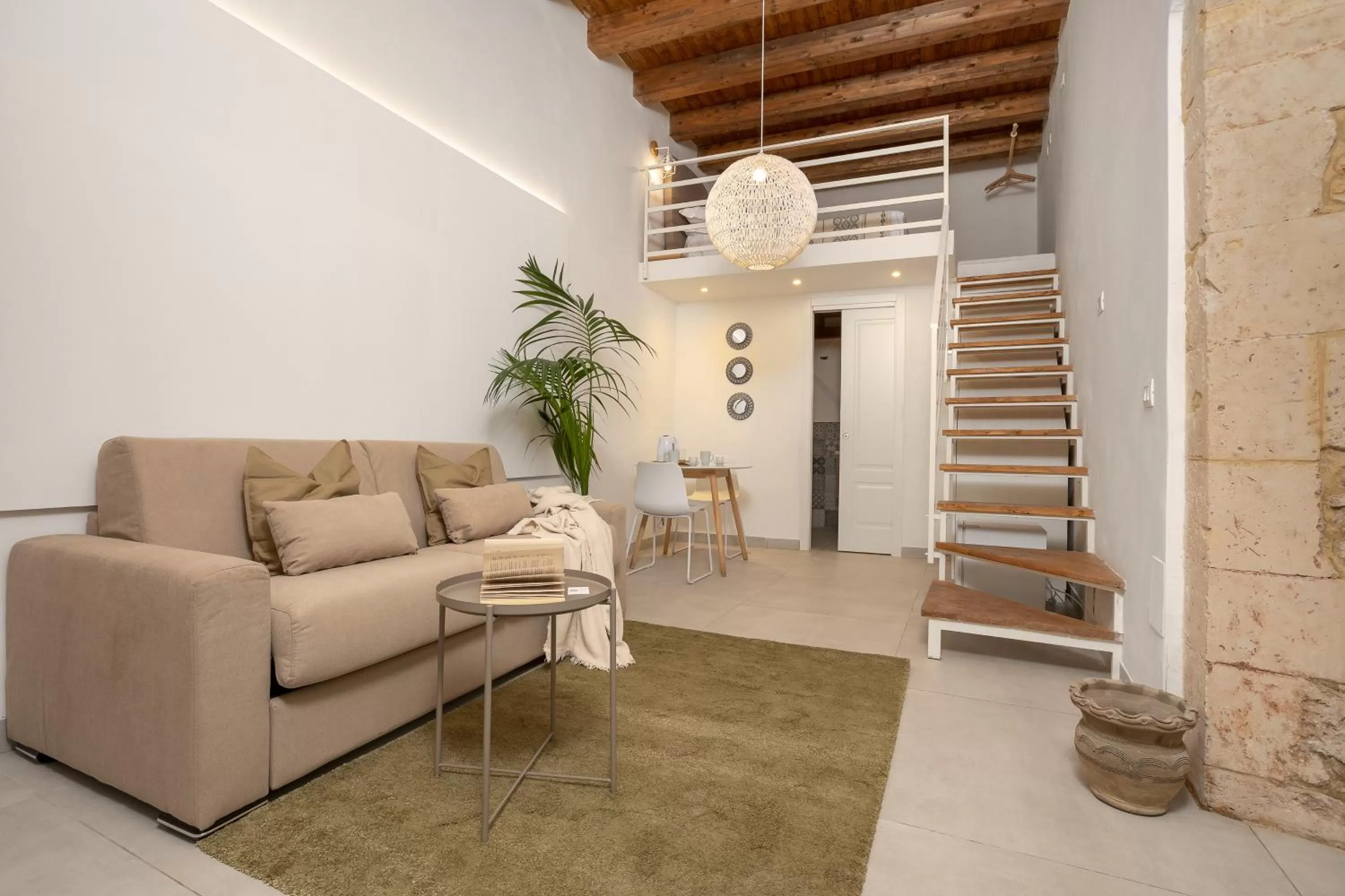 Photo of the whole room in Ortigia Boutique Palace